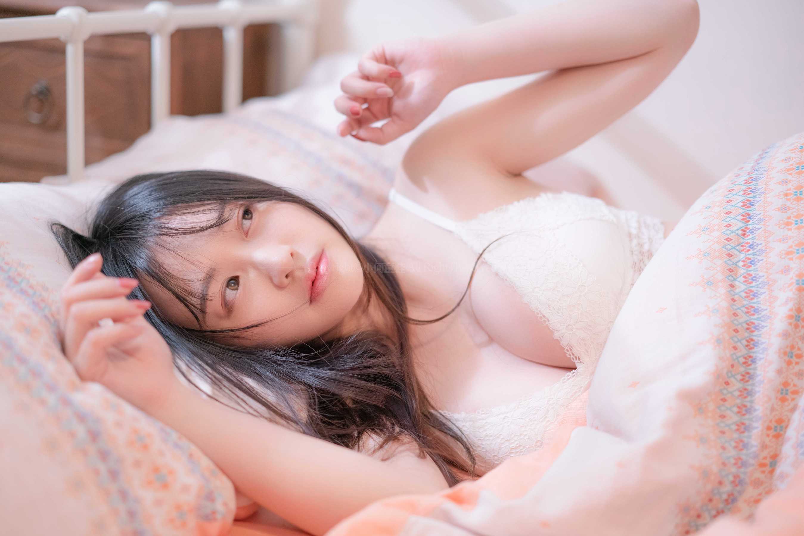 动漫博主脱尾巴Mizuki – 轻私房 [20P] - 秀人网免费无水印在线套图写真