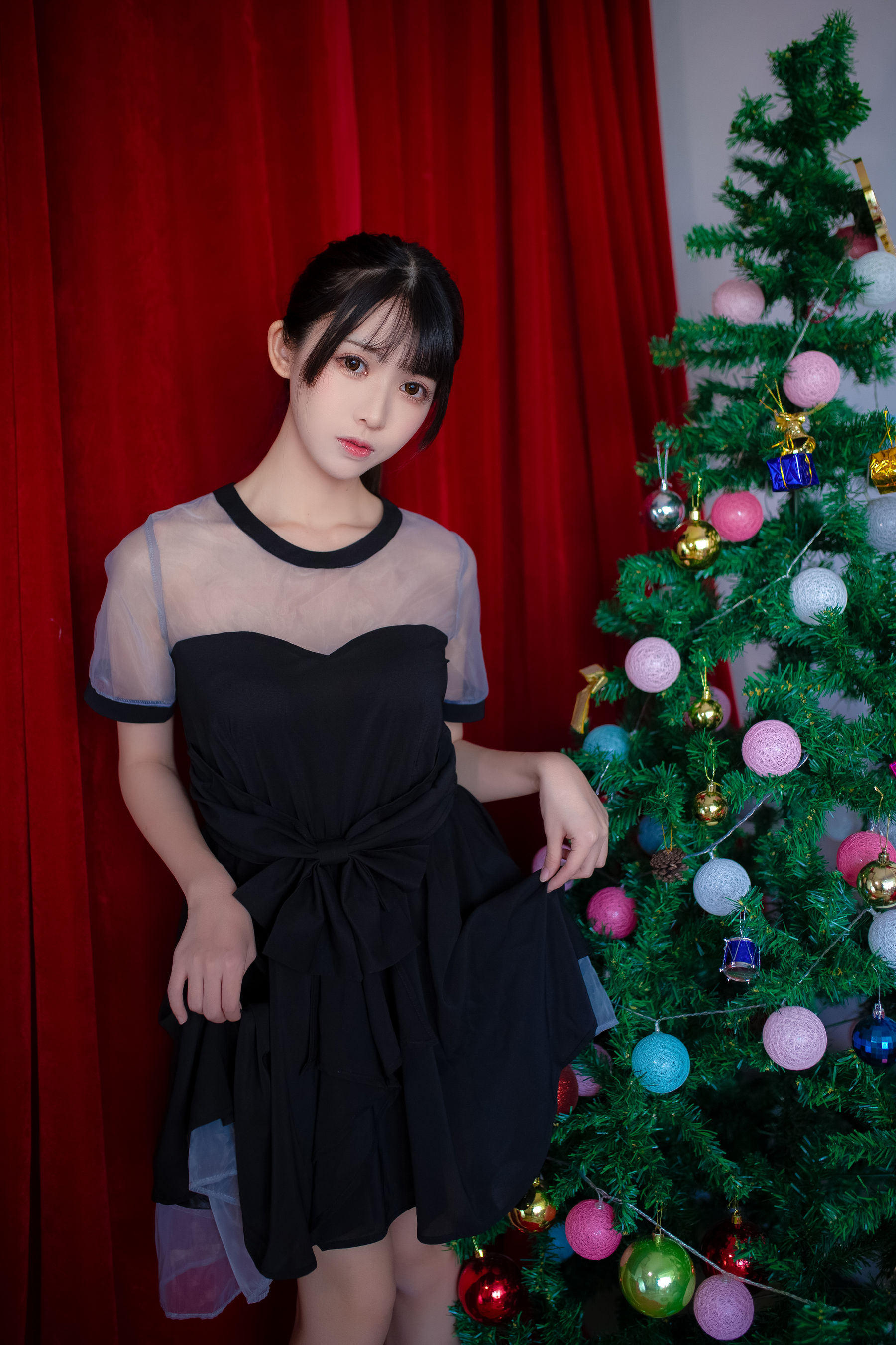 [萝莉COS] 鳗鱼霏儿 – 加藤惠 礼服 [13P] - 秀人网免费无水印在线套图写真