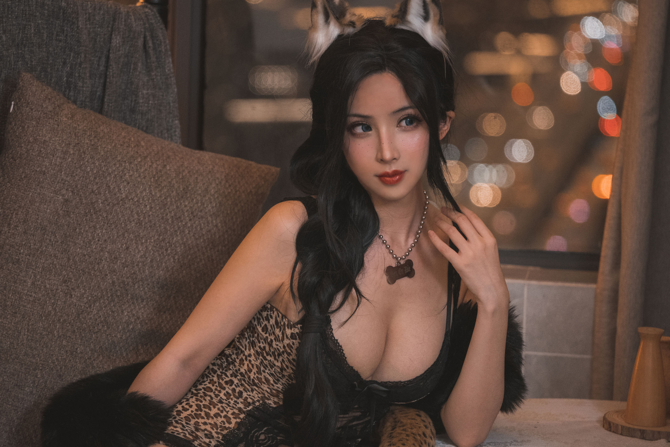 COS福利rioko凉凉子 – 豹子女士的秘密约会 [25P] - 秀人网免费无水印在线套图写真