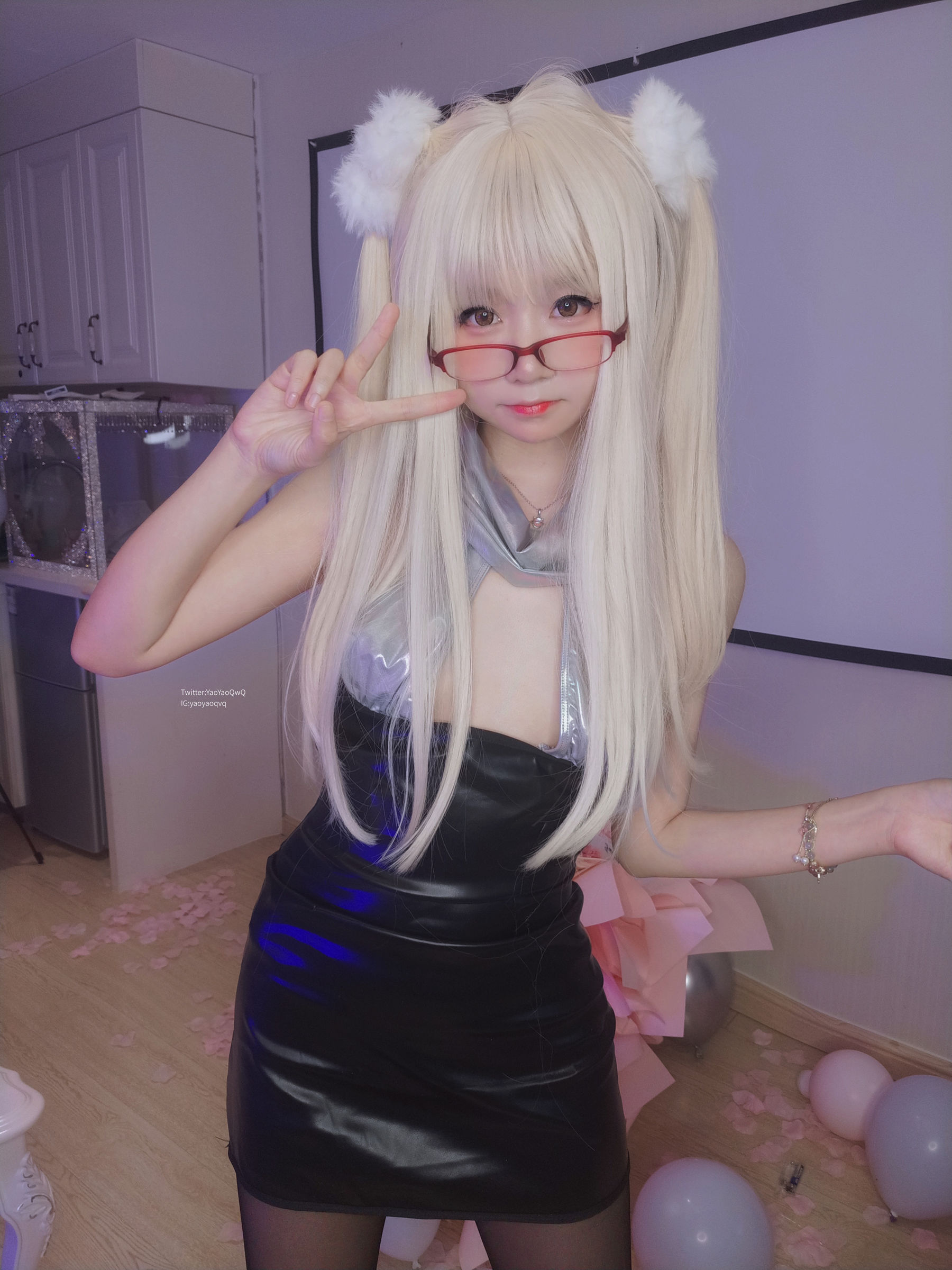 萌妹子Coser摇摇乐yoyo fantia 黑丝猫女 [115P] - 秀人网免费无水印在线套图写真