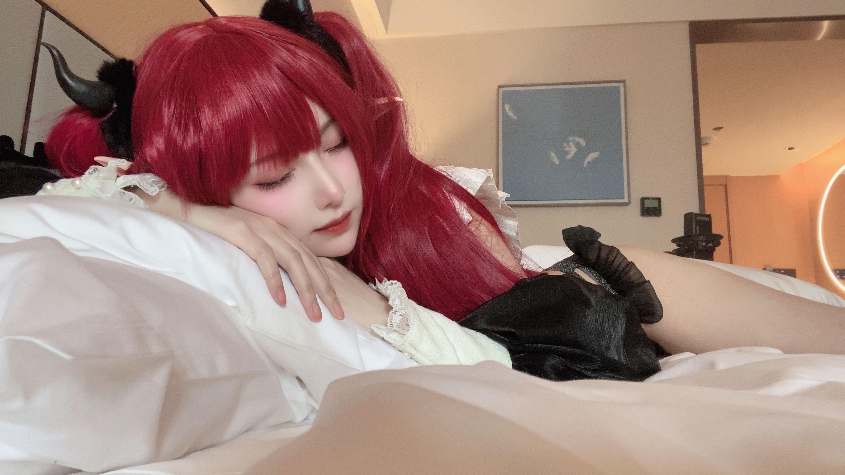 Shika小鹿鹿 – 喜多川海梦 小雫内衣 [17P] - 秀人网免费无水印在线套图写真