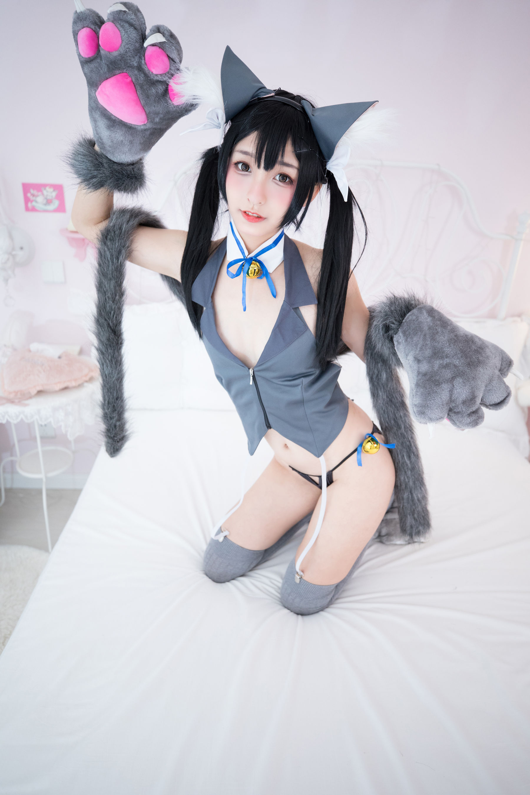 [萝莉COS] 神楽坂真冬 魔法を使えないの日常 [150P] - 秀人网免费无水印在线套图写真