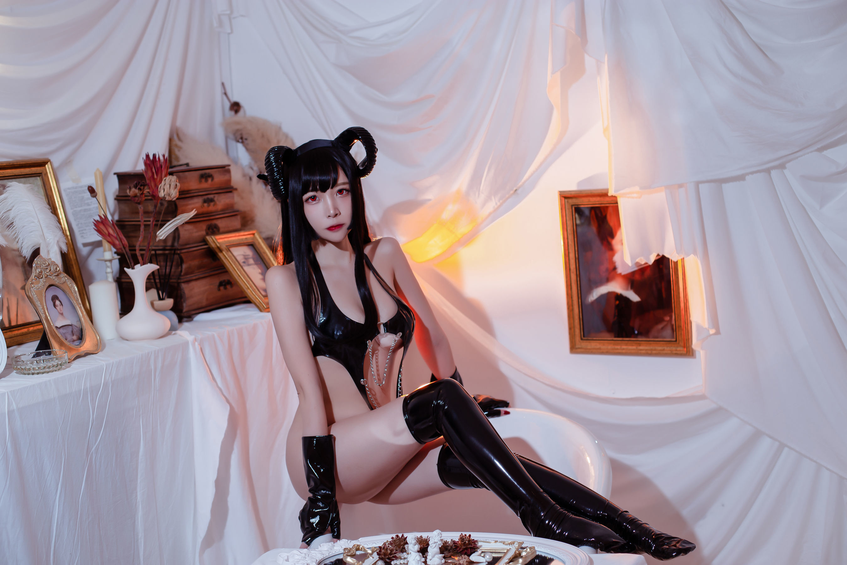 人气Coser二佐Nisa – 胶衣恶魔 [22P] - 秀人网免费无水印在线套图写真