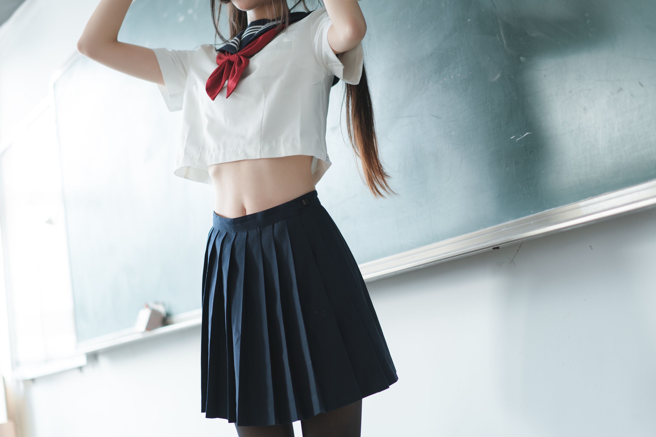 [萝莉COS] 清纯少女五更百鬼 – JK制服 [43P] - 秀人网免费无水印在线套图写真