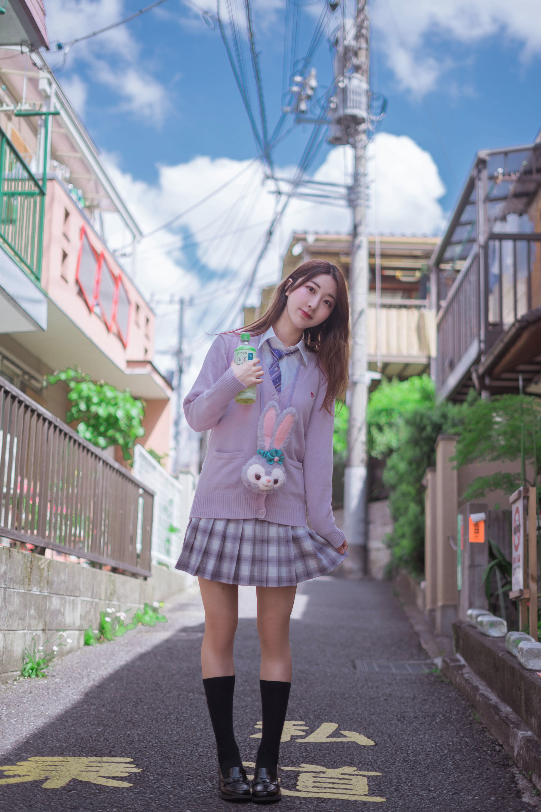 人气Coser黑川 民宿楼下 [15P] - 秀人网免费无水印在线套图写真