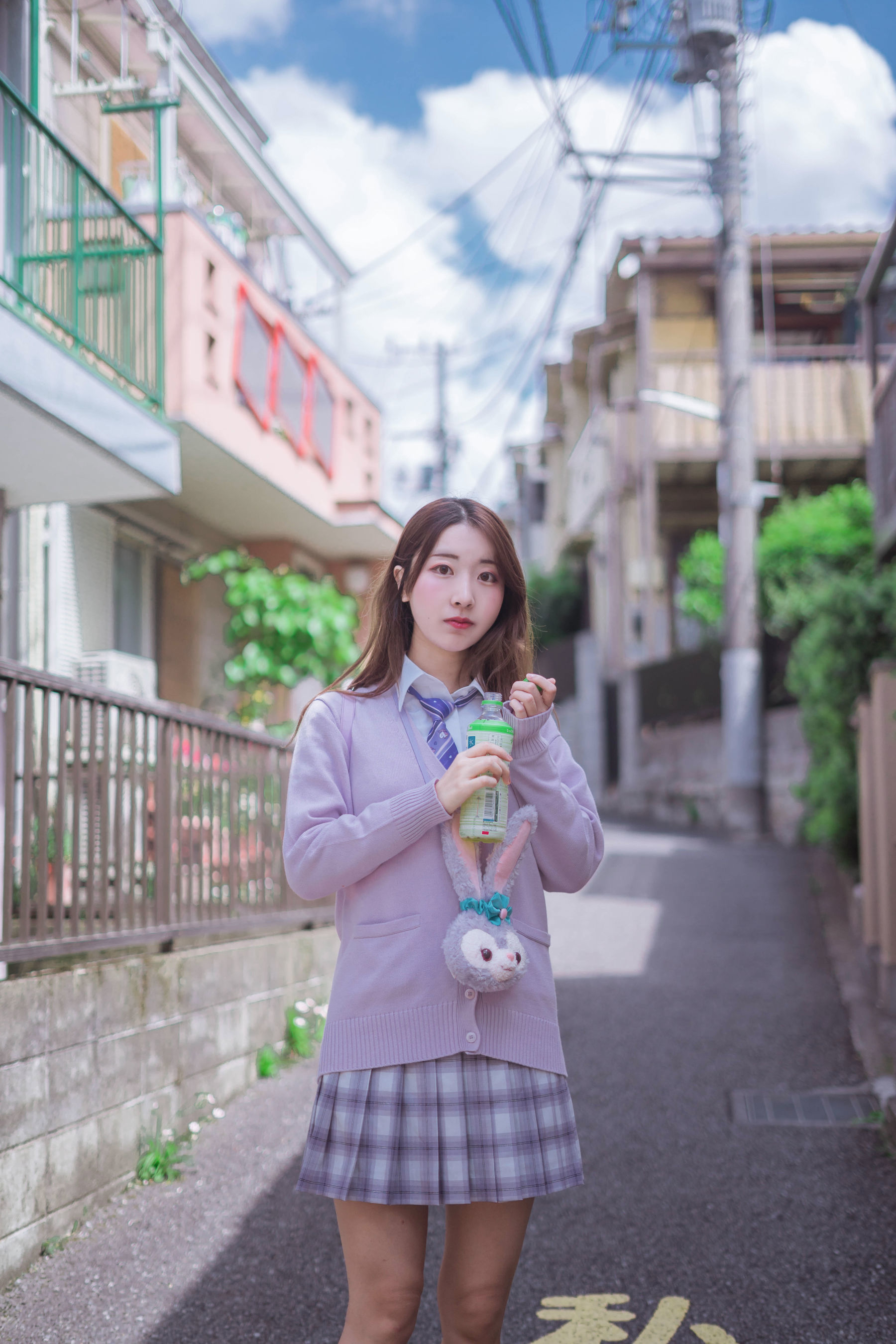 人气Coser黑川 民宿楼下 [15P] - 秀人网免费无水印在线套图写真