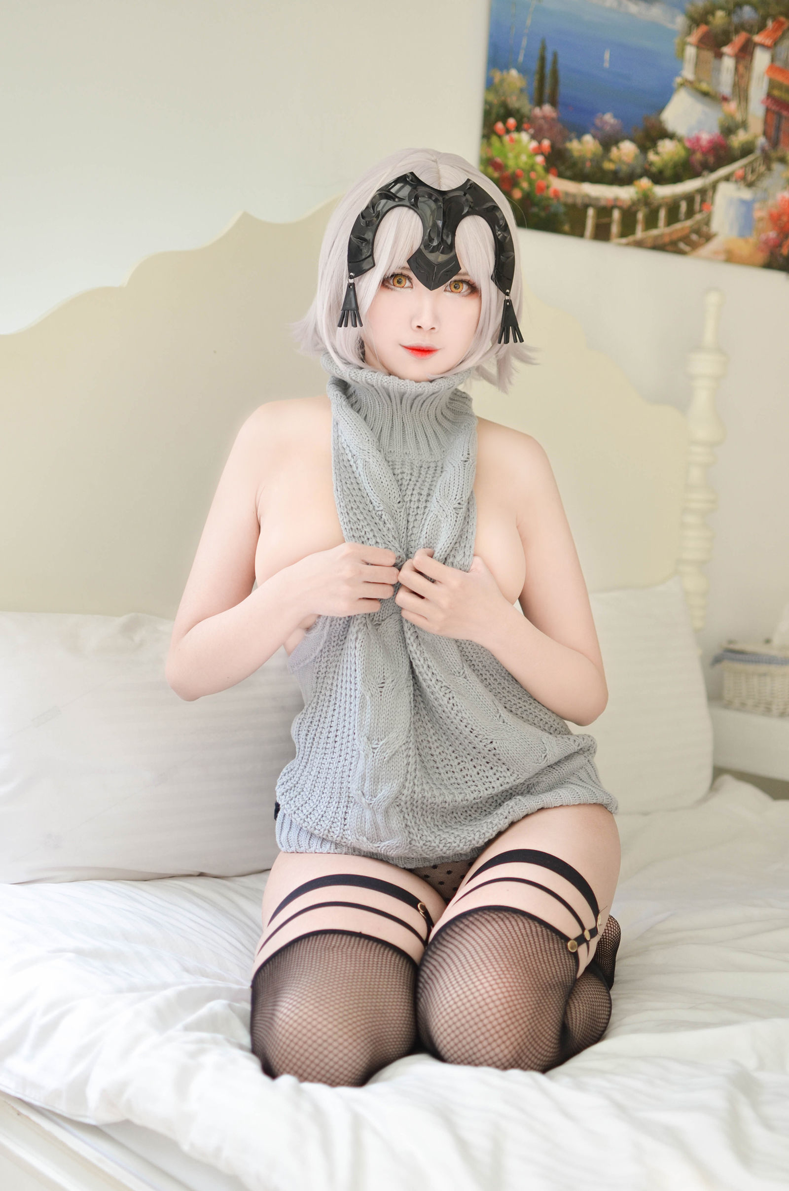 Coser萱-KaYa 露背毛衣 [25P] - 秀人网免费无水印在线套图写真