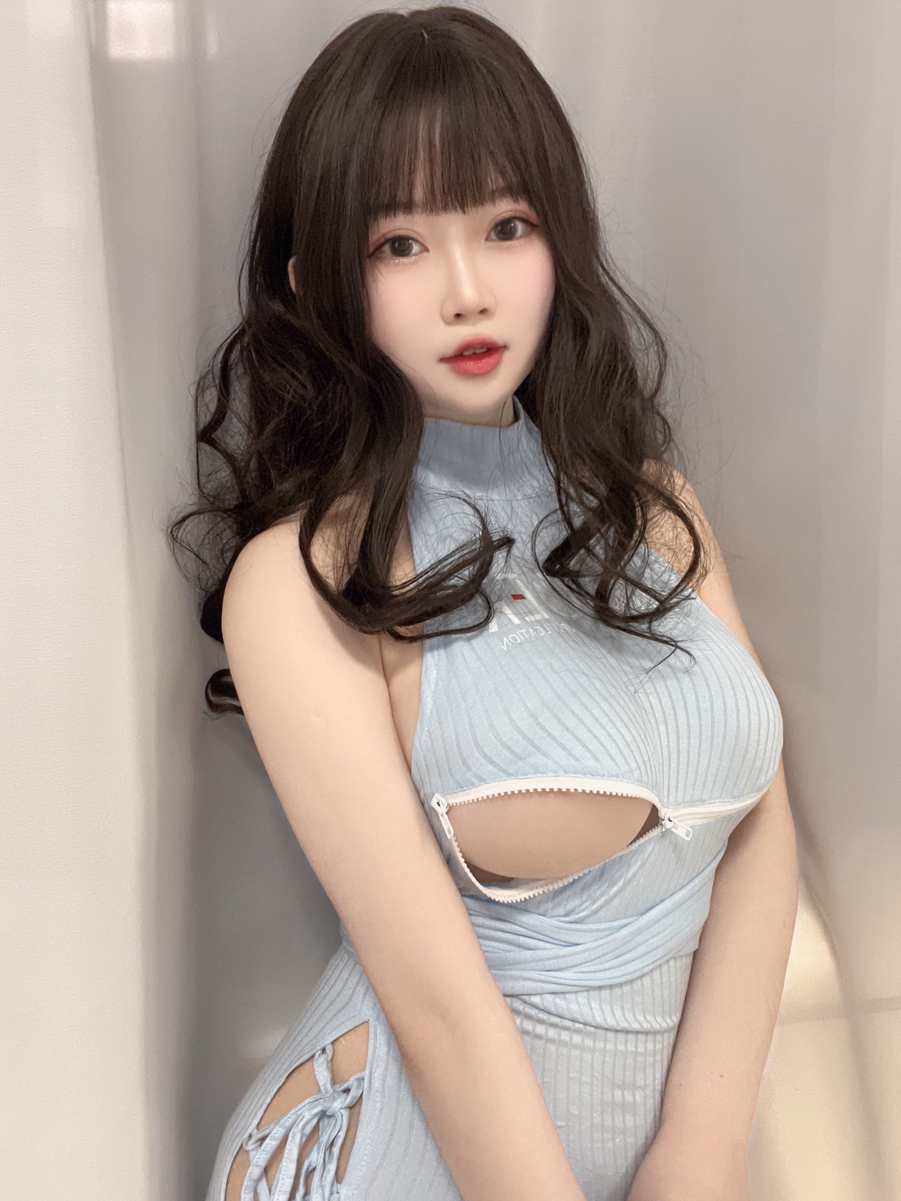 蜜桃少女是依酱呀 – 妹妹 [31P] - 秀人网免费无水印在线套图写真