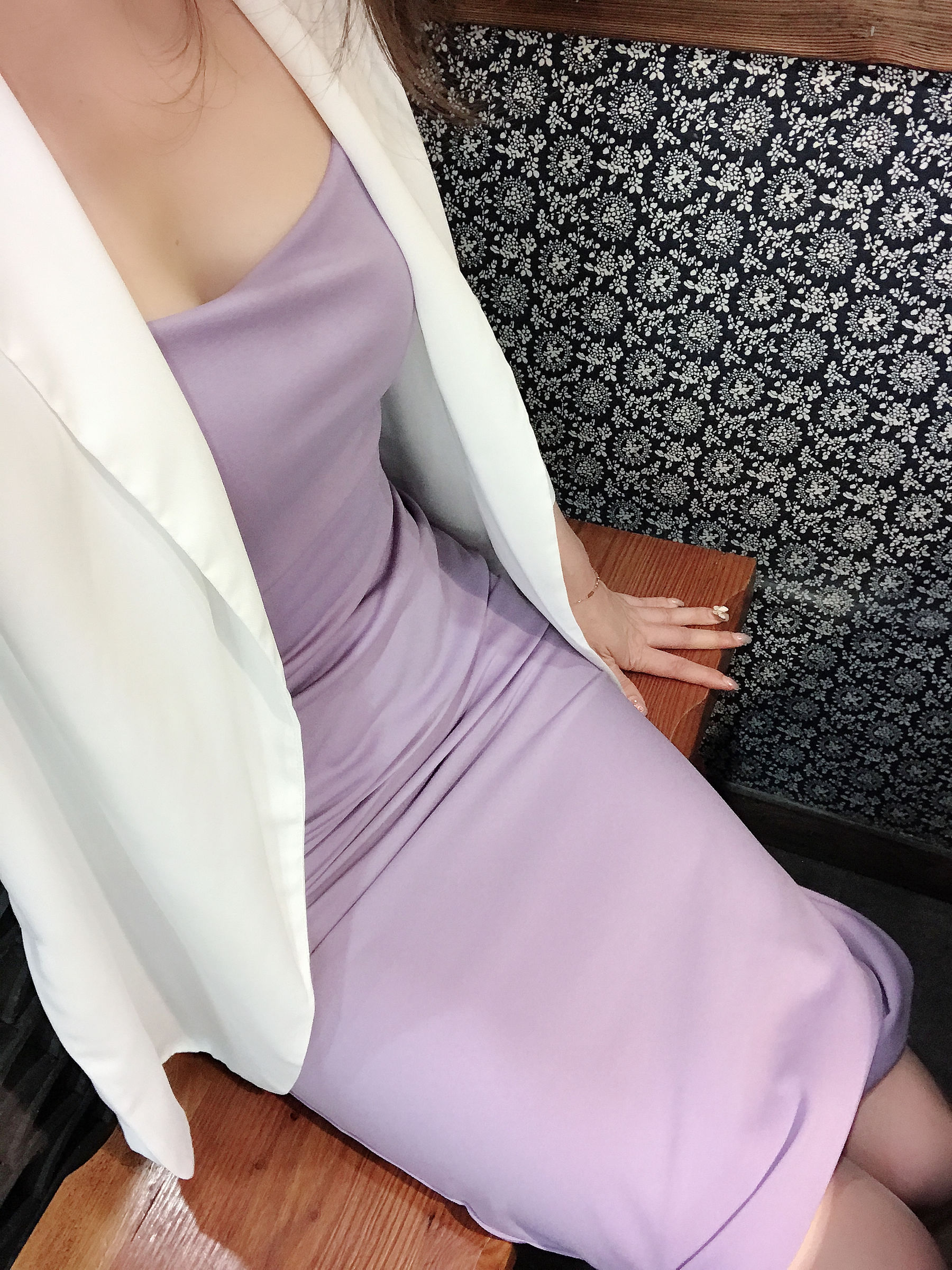 丝足博主麋鹿_Monroe 2020.07.28 休息一下 [13P] - 秀人网免费无水印在线套图写真