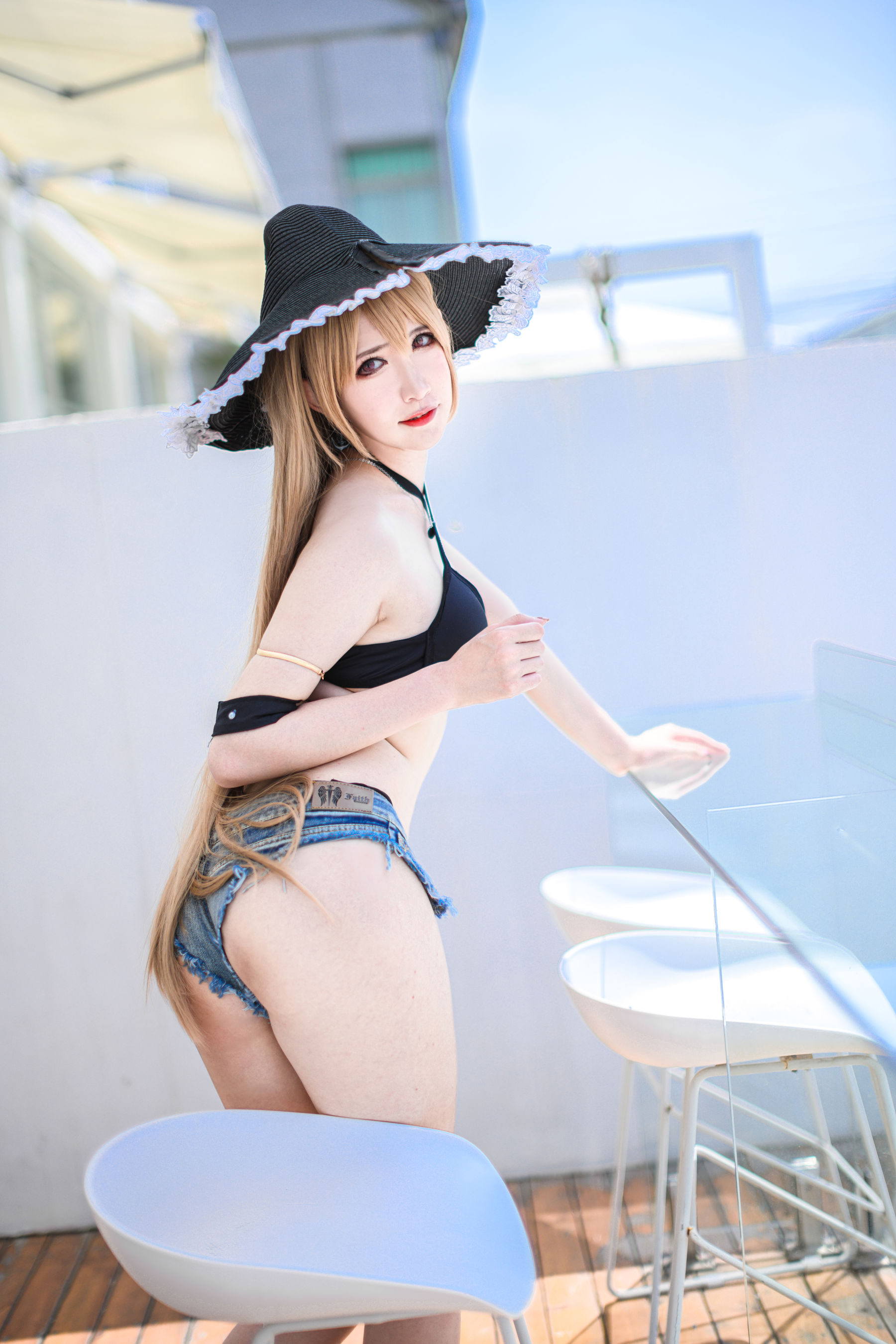 动漫博主阮邑_Fairy – 让巴尔泳装 [25P] - 秀人网免费无水印在线套图写真