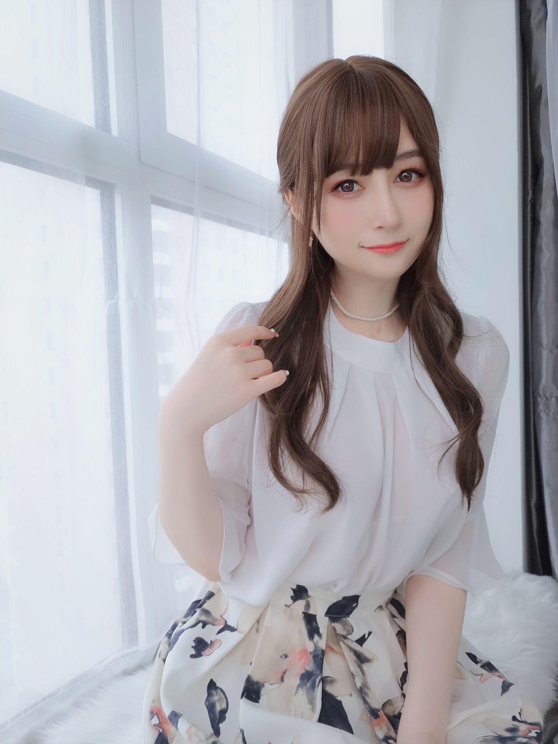 Coser小姐姐白银 – 肉丝人妻 [110P] - 秀人网免费无水印在线套图写真