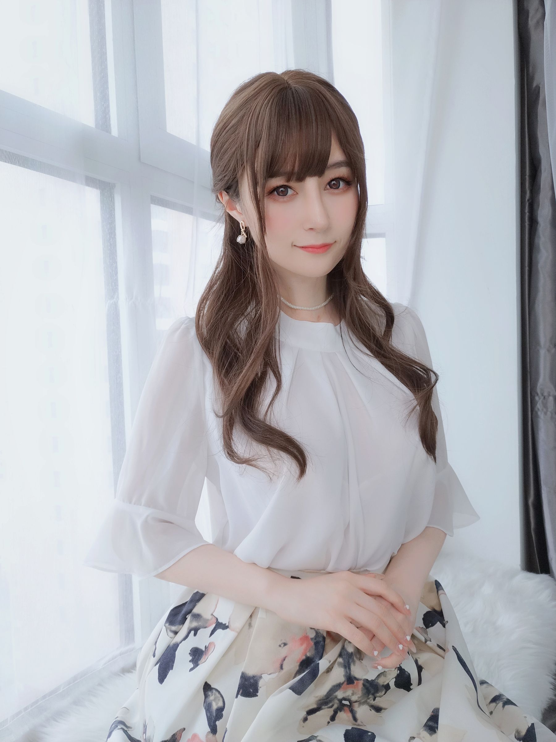 Coser小姐姐白银 – 肉丝人妻 [110P] - 秀人网免费无水印在线套图写真