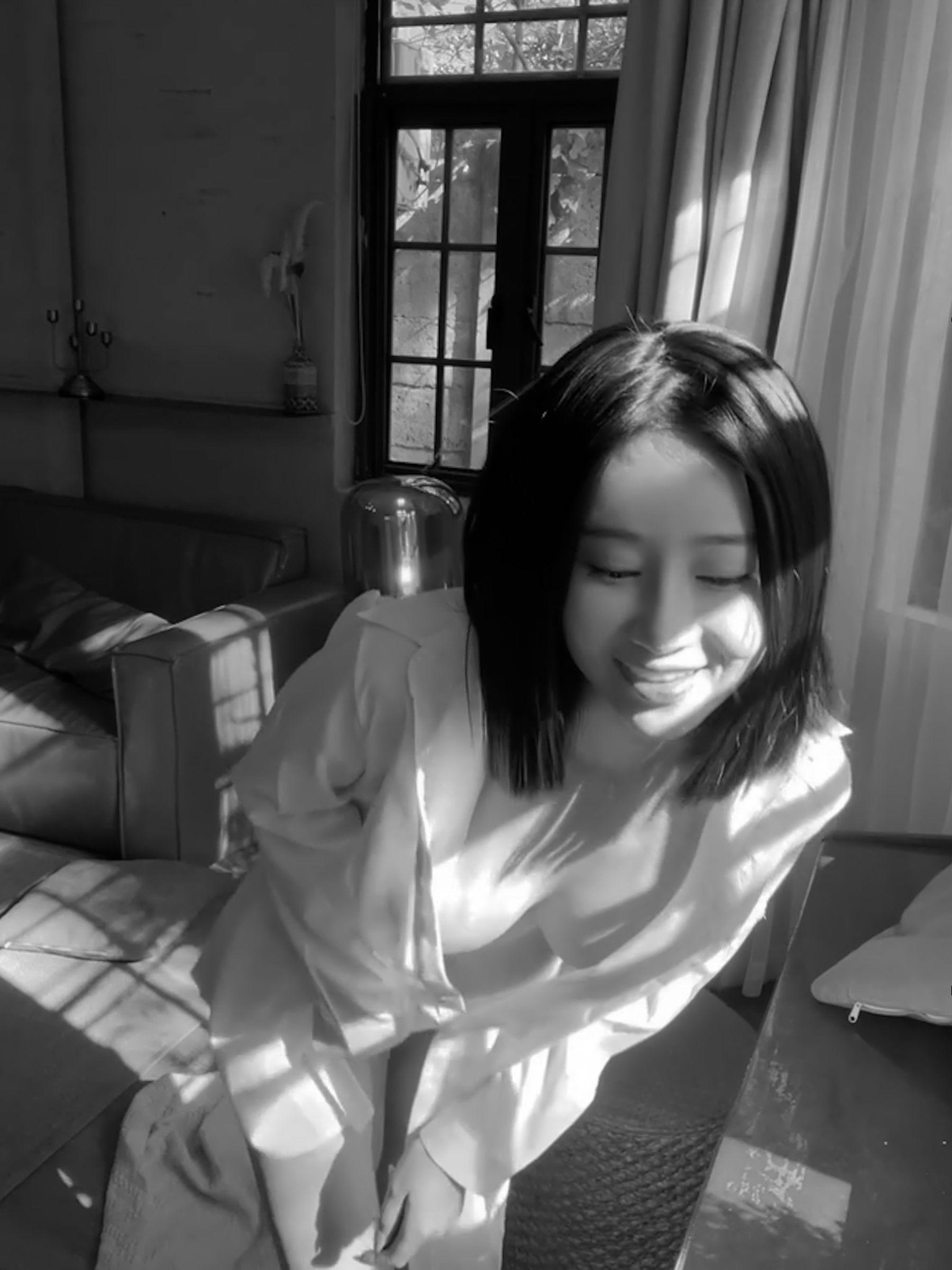 Nnian – 光与年 [26P] - 秀人网免费无水印在线套图写真