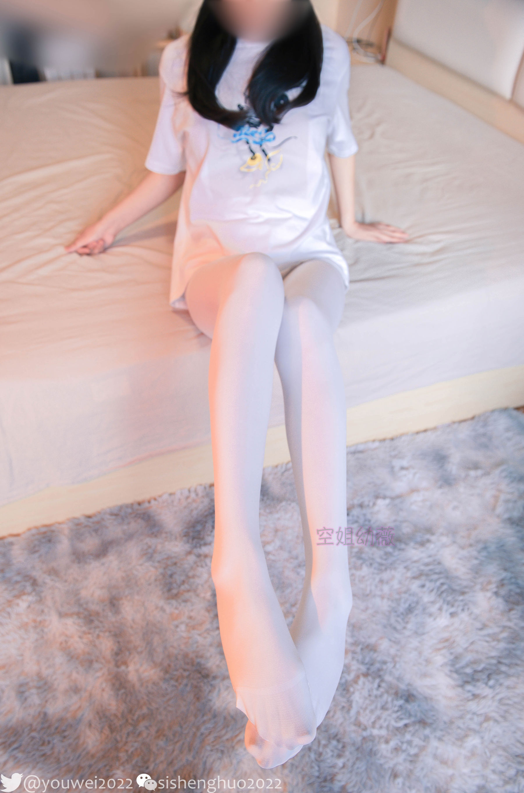 空姐是幼薇儿呀 – 白丝真空 [44P] - 秀人网免费无水印在线套图写真