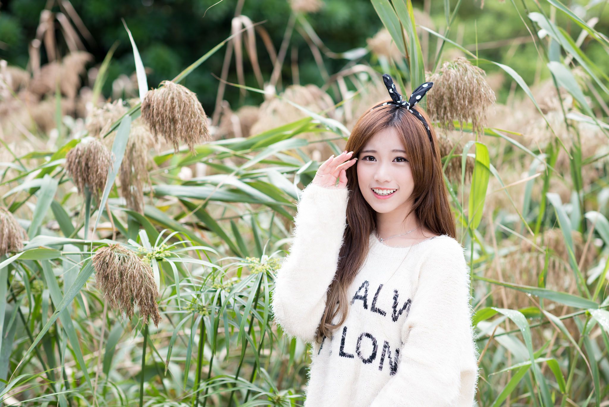 宅男女神张楚珊《外拍甜美蝴蝶节妹子》 [50P] - 秀人网免费无水印在线套图写真