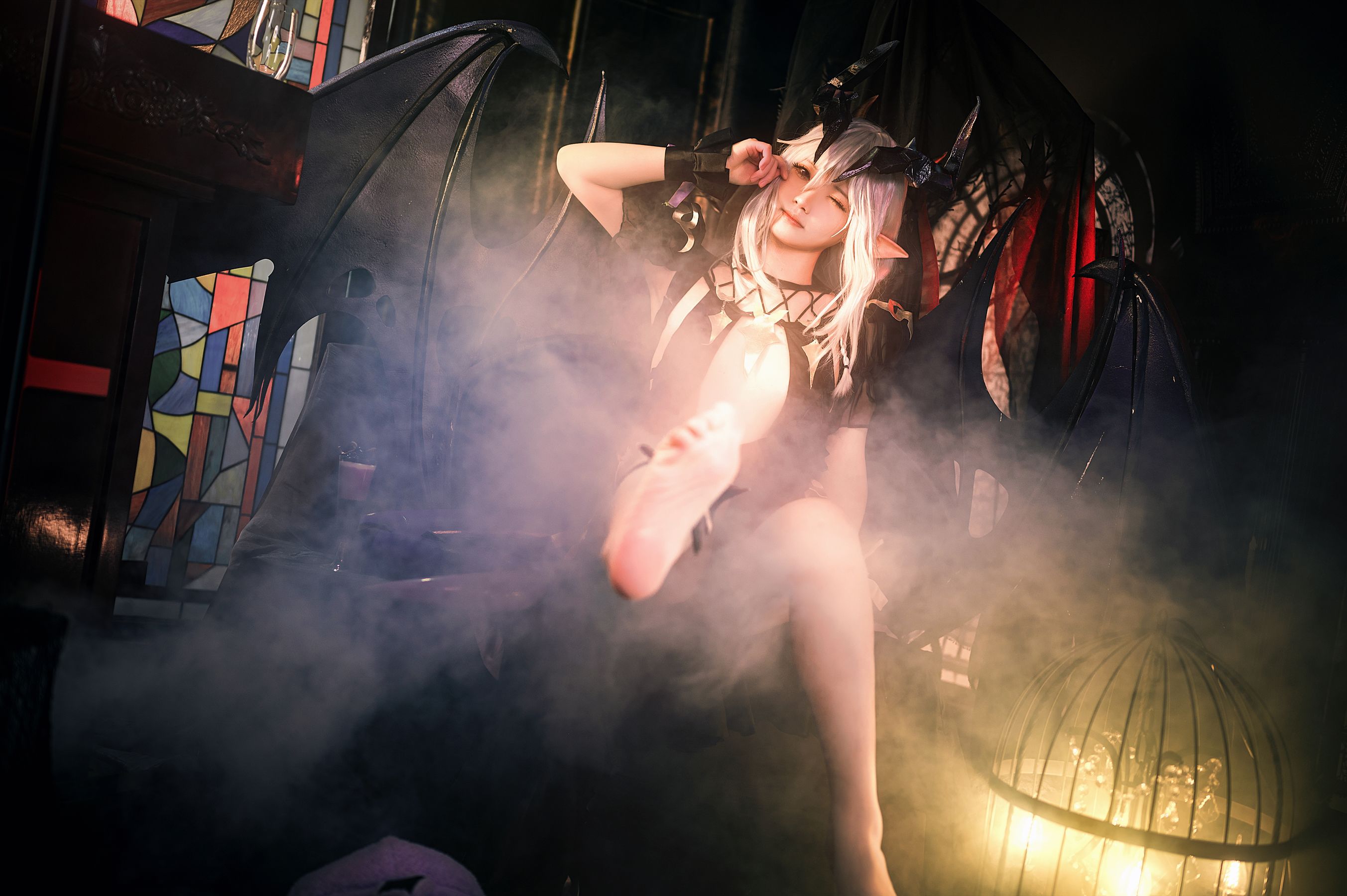 伊喵君 – 四叶草剧场 法芙娜 [27P] - 秀人网免费无水印在线套图写真