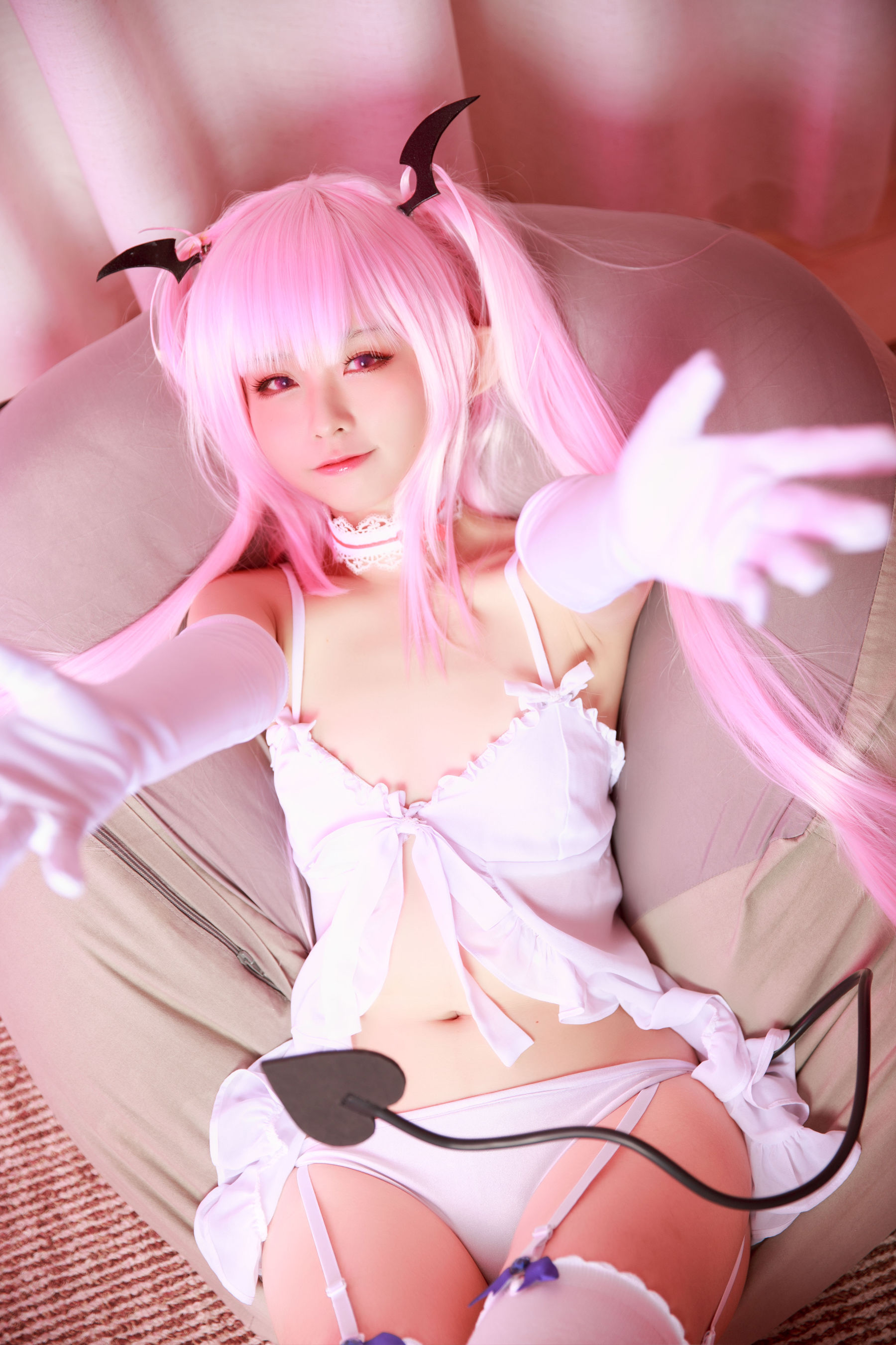 动漫博主G44不会受伤 – 露露姆 [11P] - 秀人网免费无水印在线套图写真