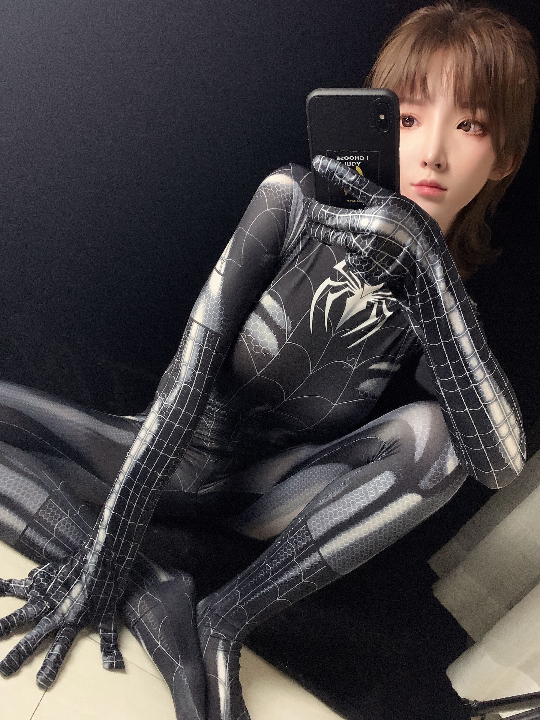 一小央泽 – 黑蜘蛛 [30P] - 秀人网免费无水印在线套图写真