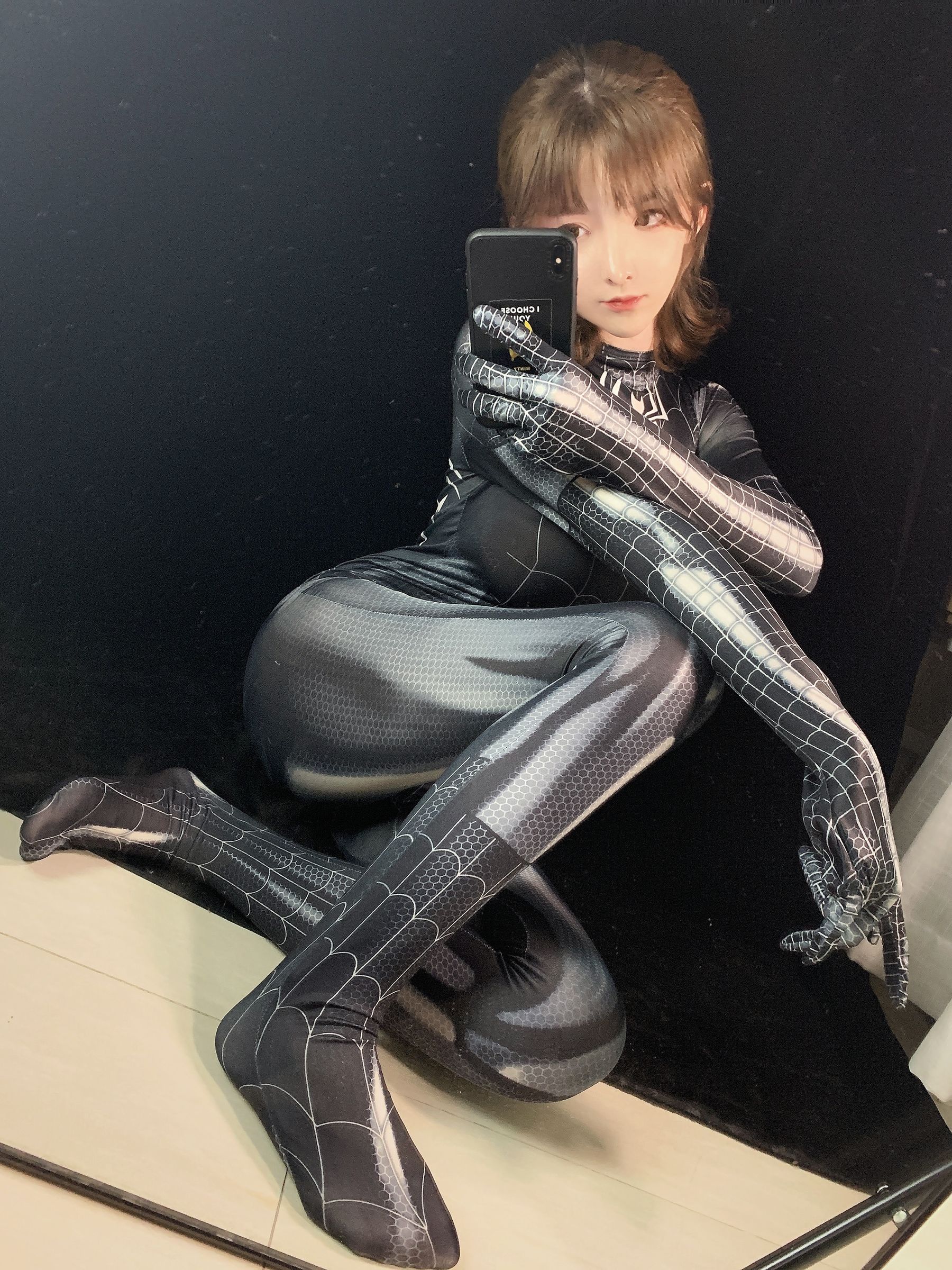 一小央泽 – 黑蜘蛛 [30P] - 秀人网免费无水印在线套图写真