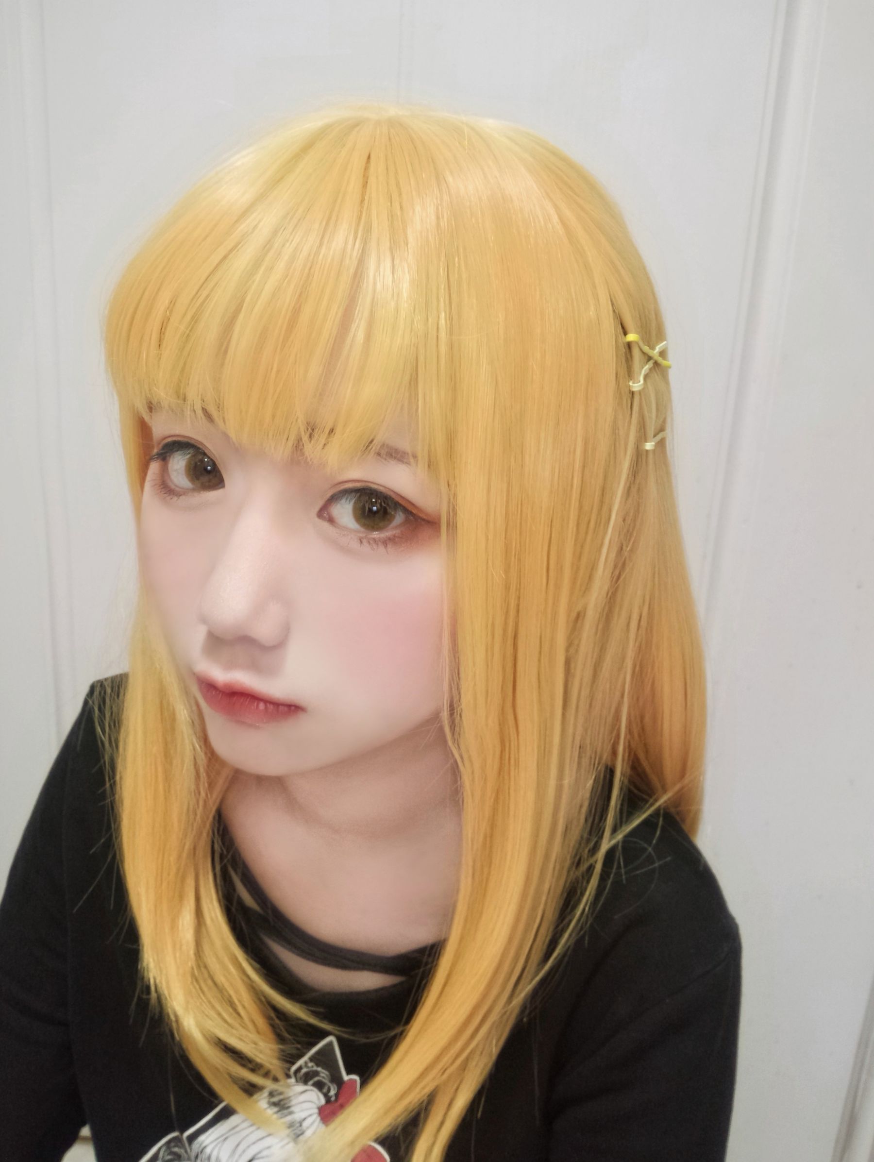 [Cosplay写真] 动漫博主弦音sic – 黄头发妹妹 [9P] - 秀人网免费无水印在线套图写真