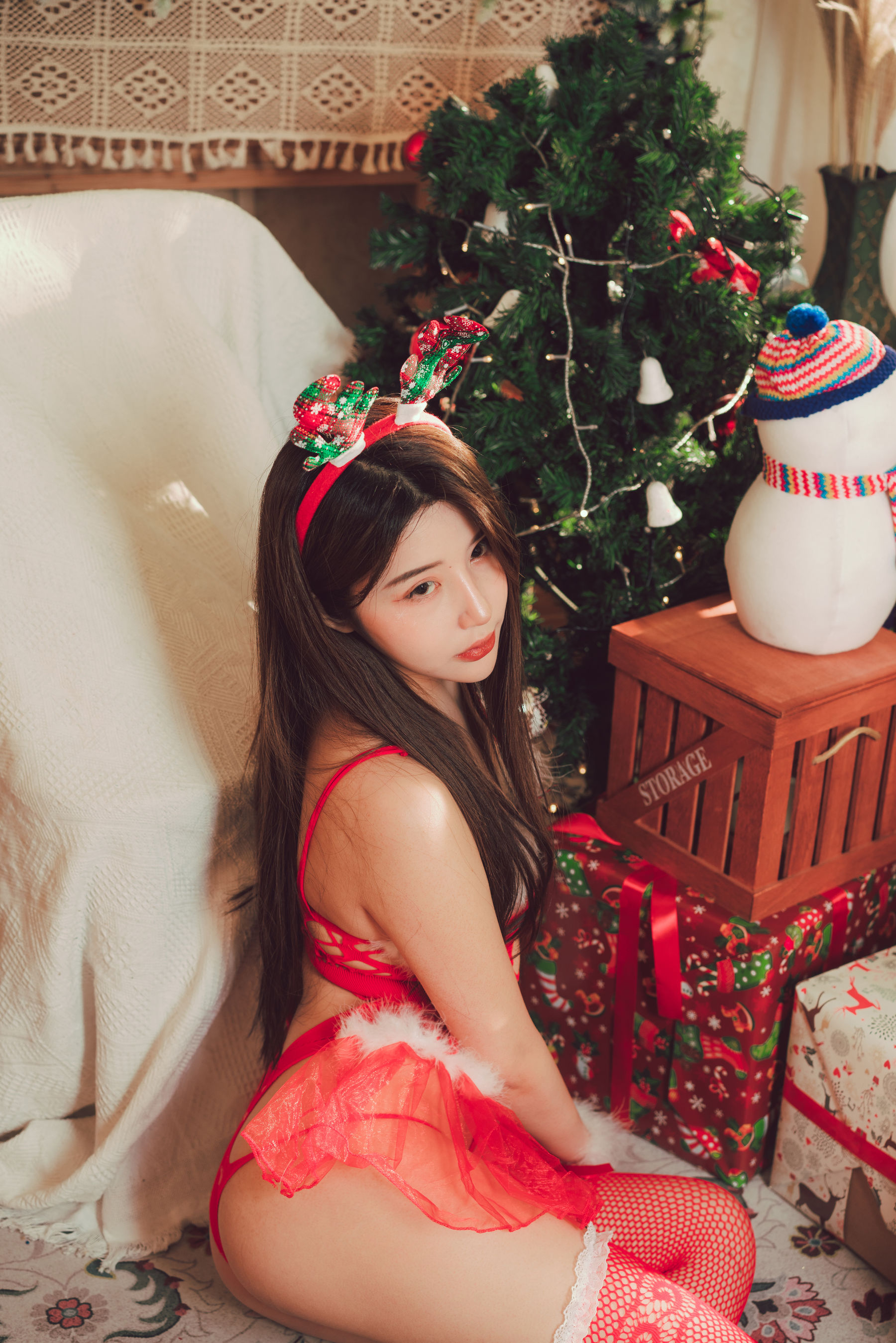 蜜蜜子Kimmie – 圣诞 [42P] - 秀人网免费无水印在线套图写真