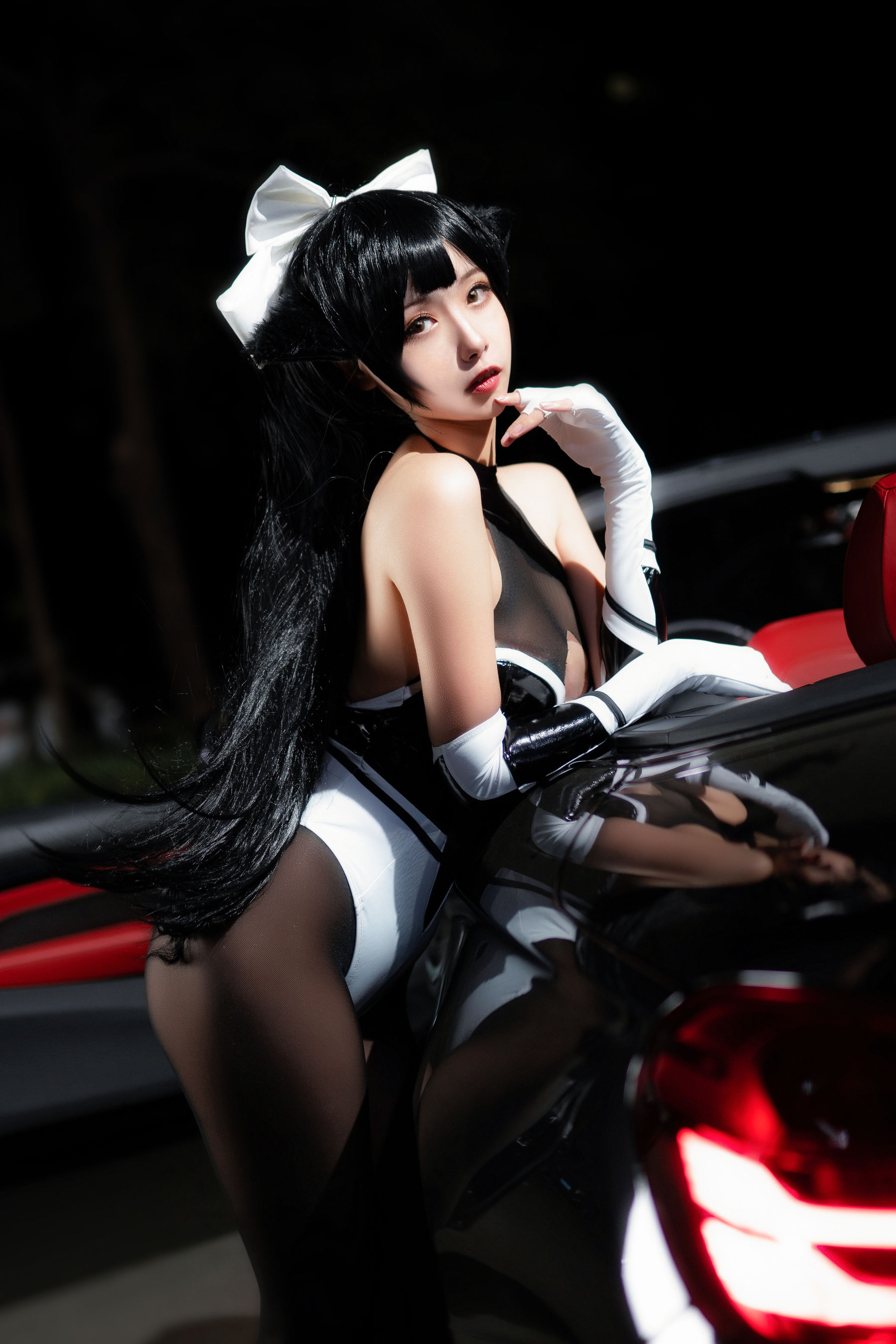 微博妹子Momoko葵葵 – 高雄 [18P] - 秀人网免费无水印在线套图写真