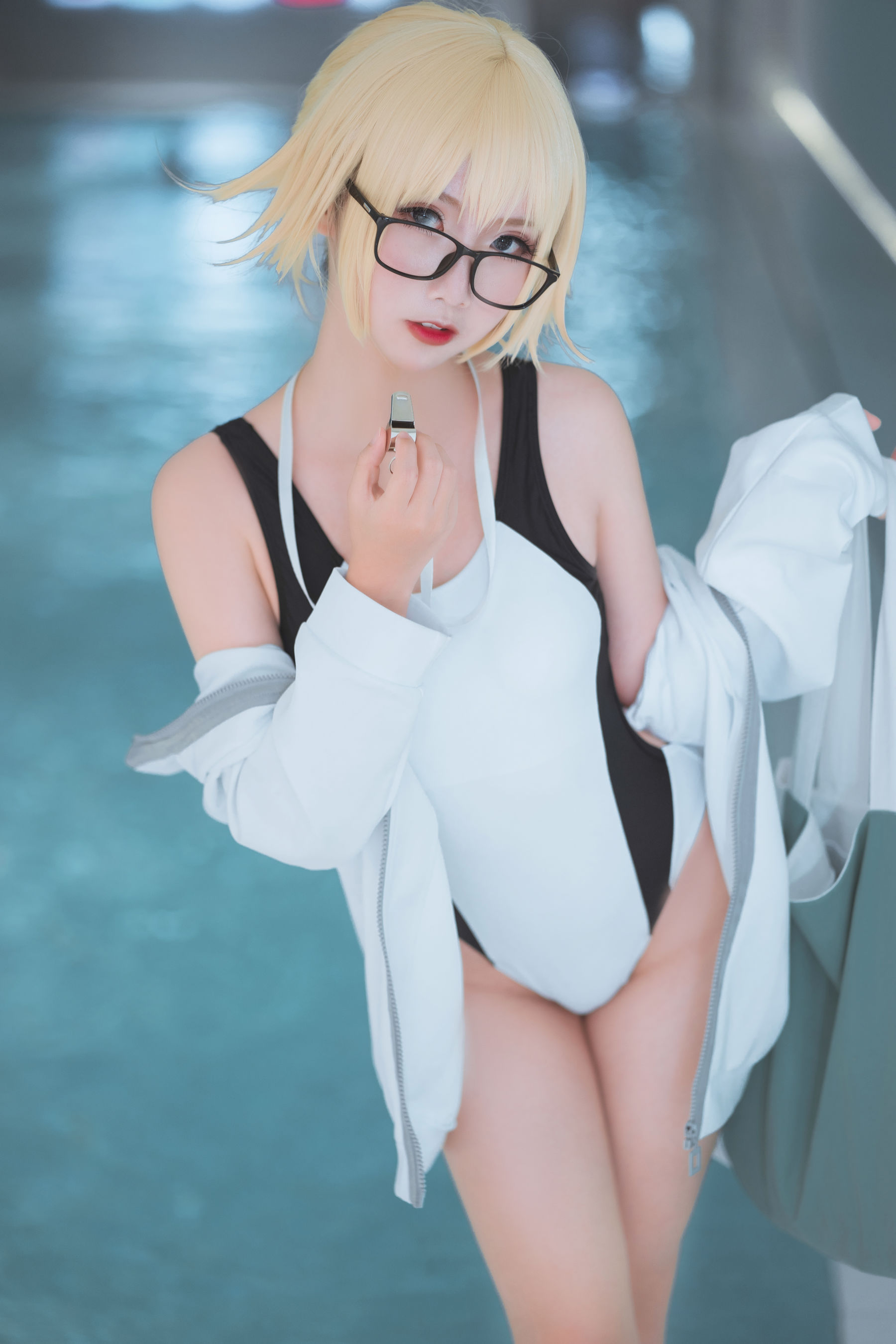 可爱人气Coser面饼仙儿 – 贞德泳衣 [15P] - 秀人网免费无水印在线套图写真