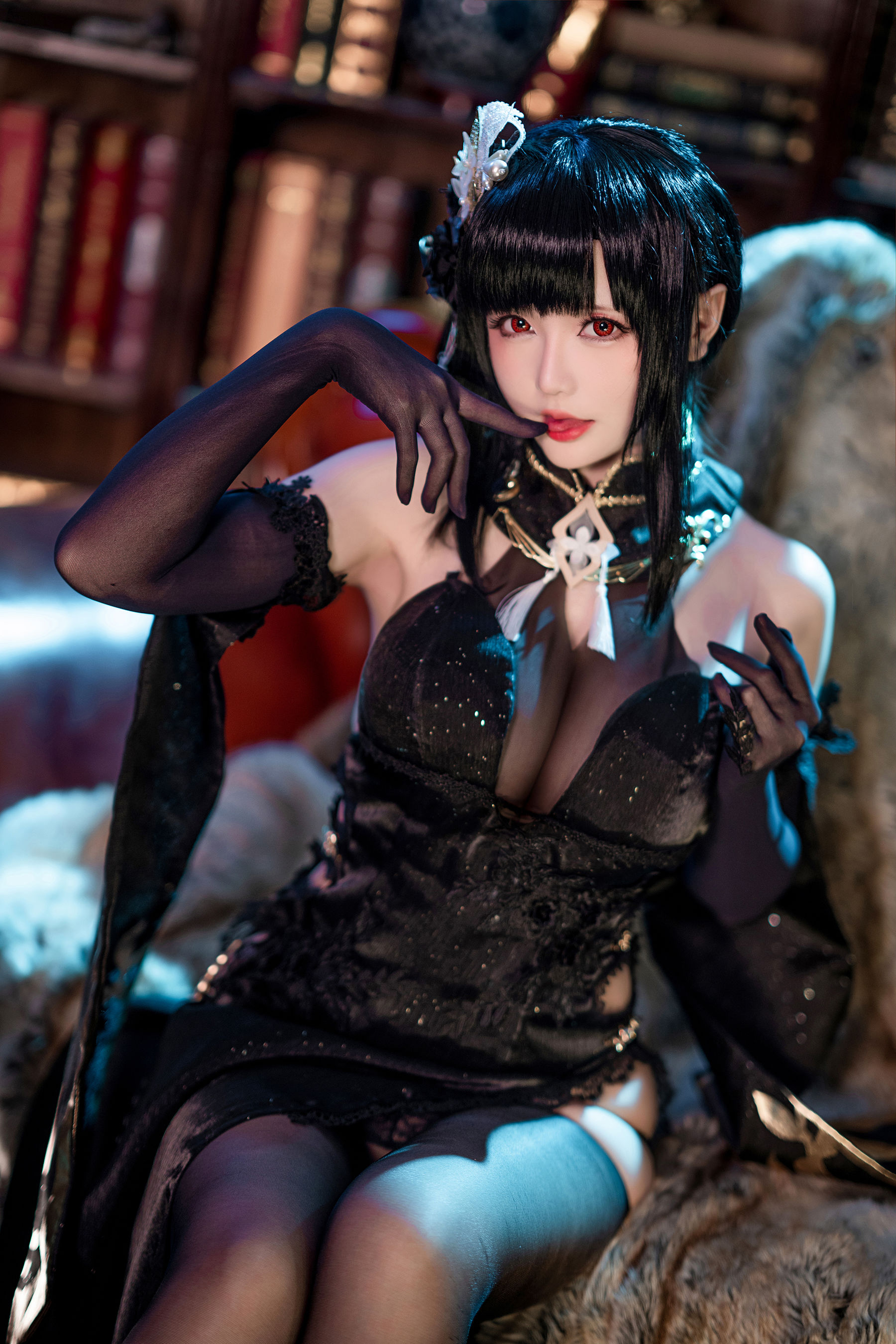 Coser小姐姐星之迟迟 -《Darling》镇海-奇奢华苑 [85P] - 秀人网免费无水印在线套图写真