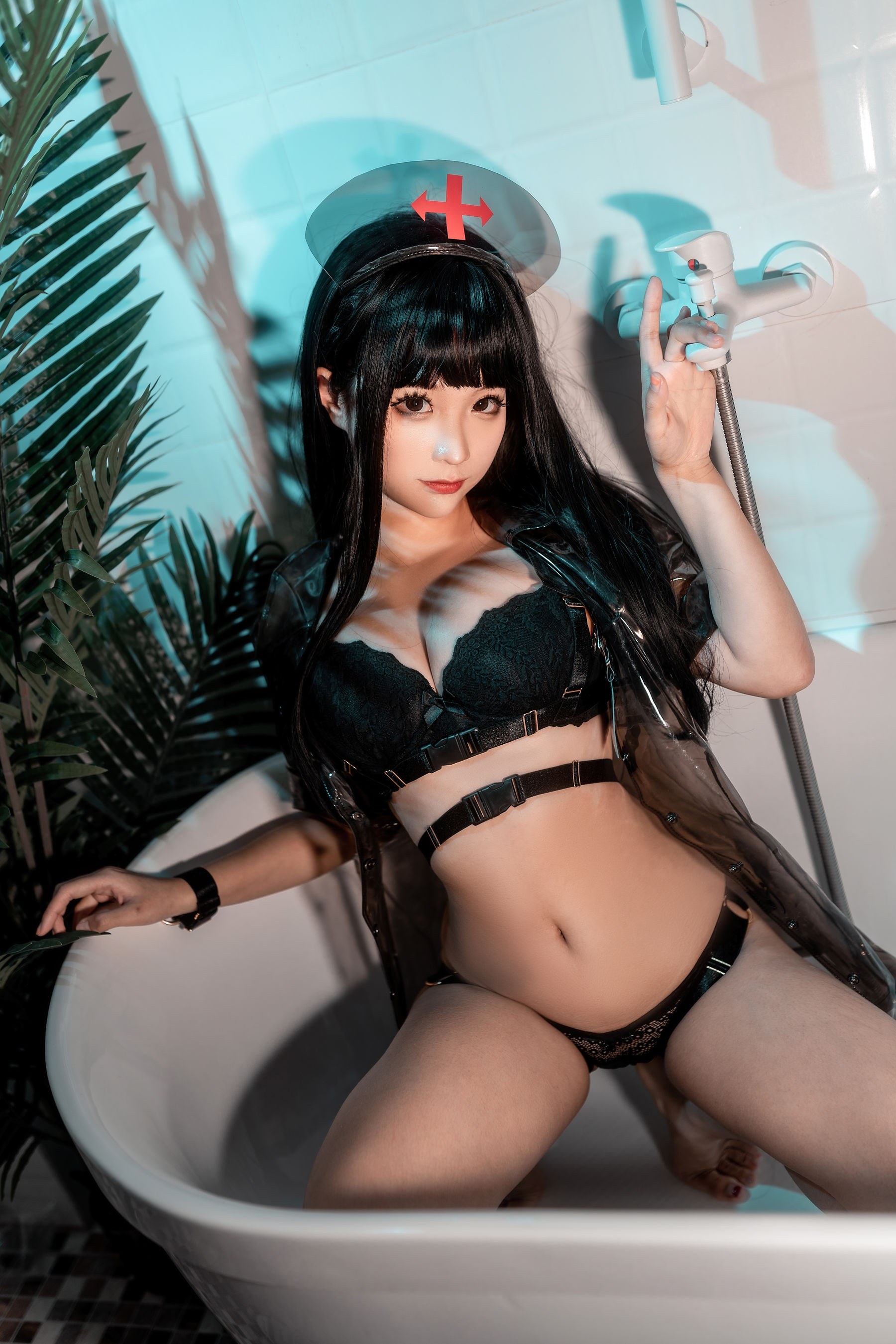 动漫博主蠢沫沫 – 胶衣护士 黑 [40P] - 秀人网免费无水印在线套图写真