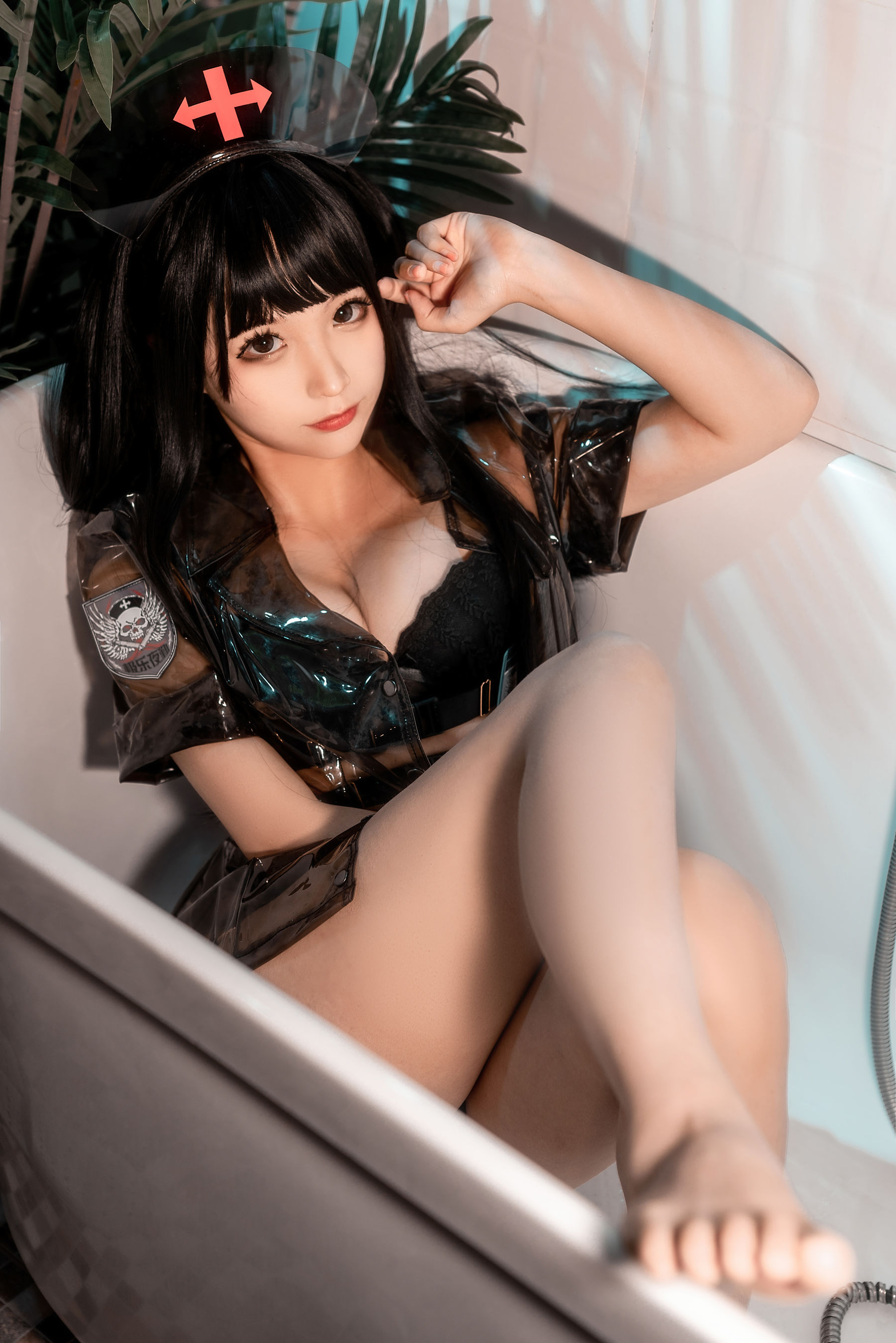 动漫博主蠢沫沫 – 胶衣护士 黑 [40P] - 秀人网免费无水印在线套图写真