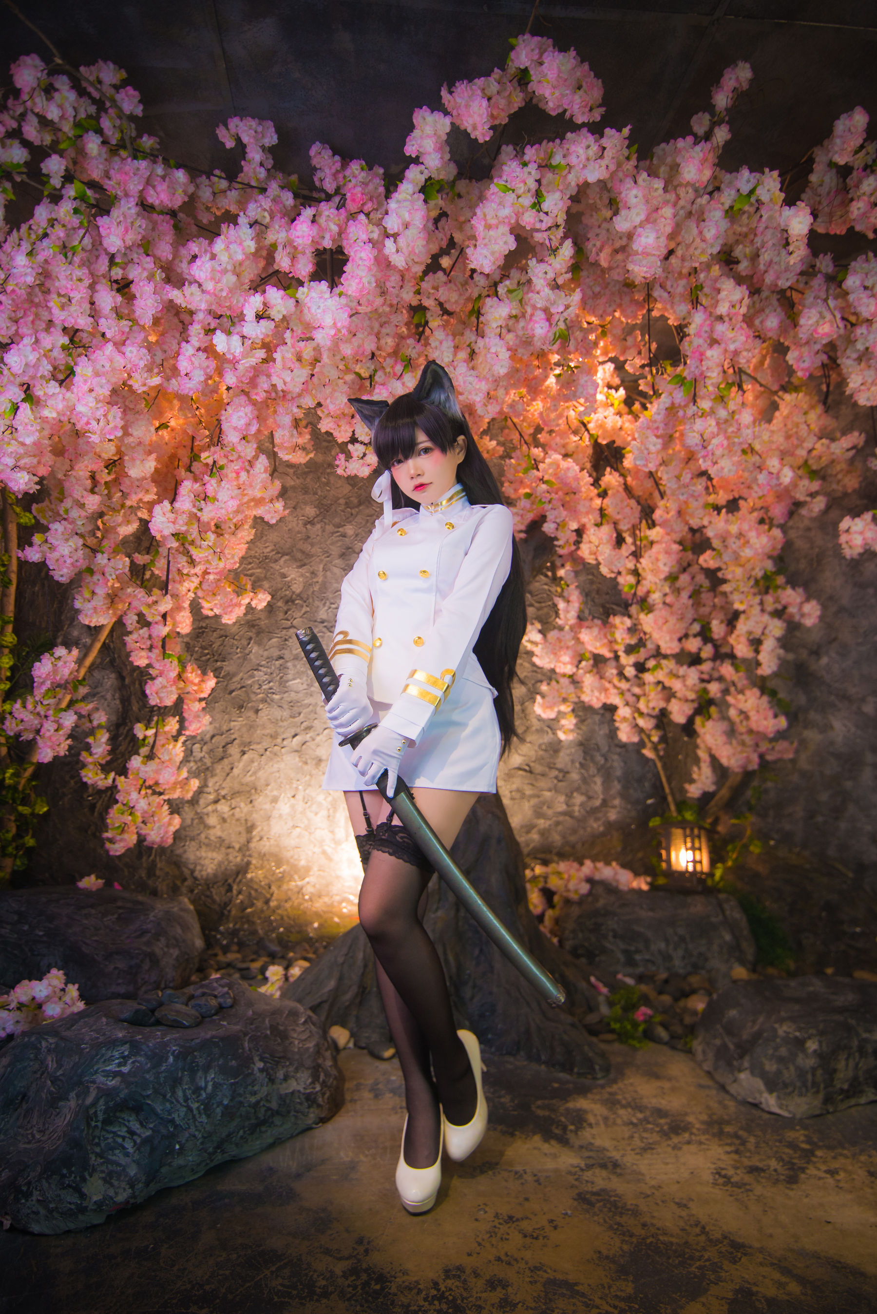 越南COSER@Miu Atago Azurlane [18P] - 秀人网免费无水印在线套图写真