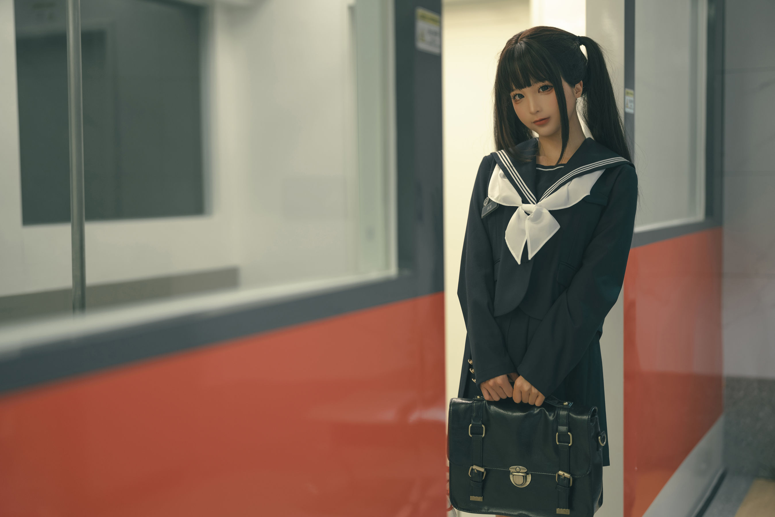 动漫博主蠢沫沫 – 任务 绅士版 [35P] - 秀人网免费无水印在线套图写真