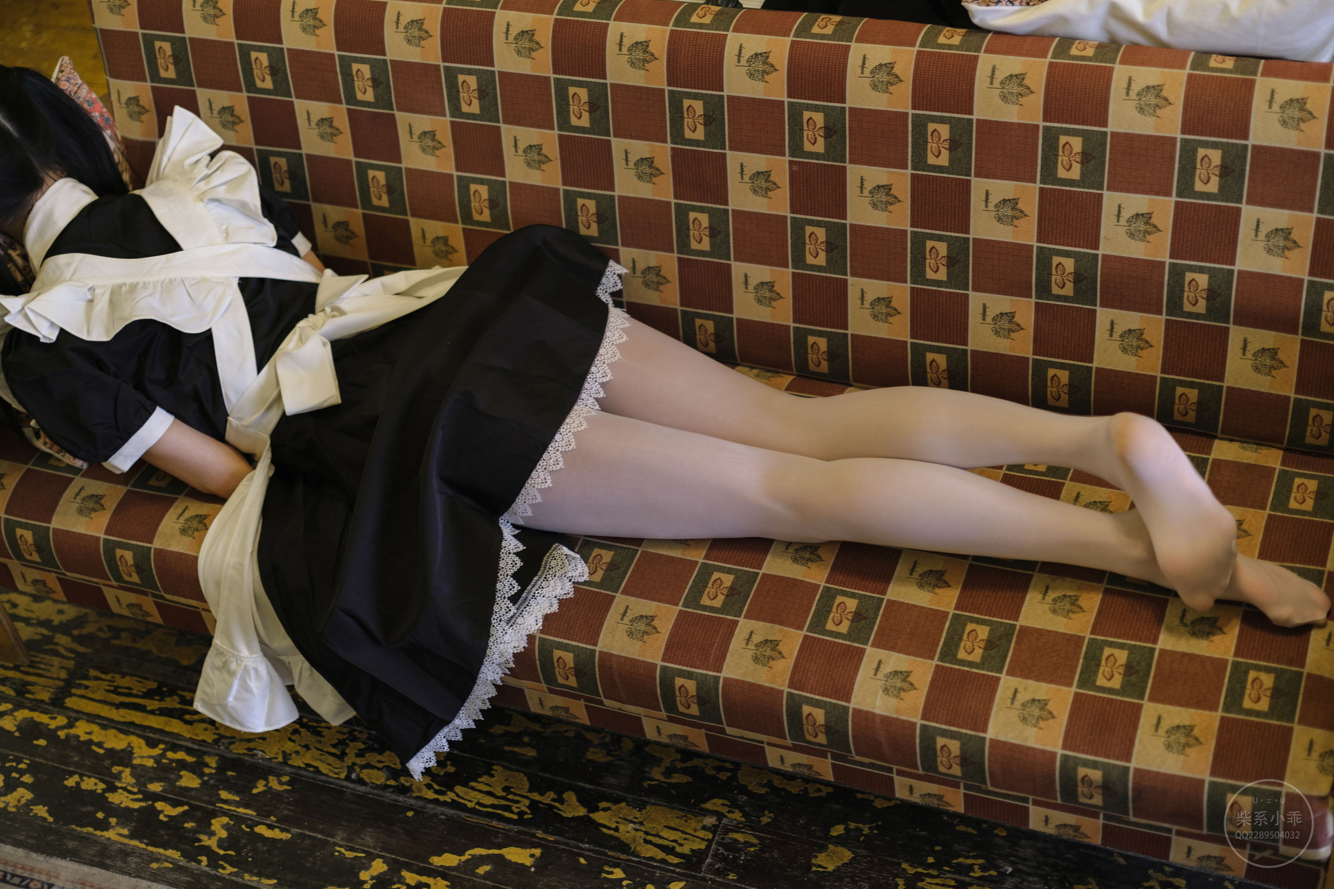 柴系小乖(稚乖画册) – 夜夜白丝女仆 [100P] - 秀人网免费无水印在线套图写真