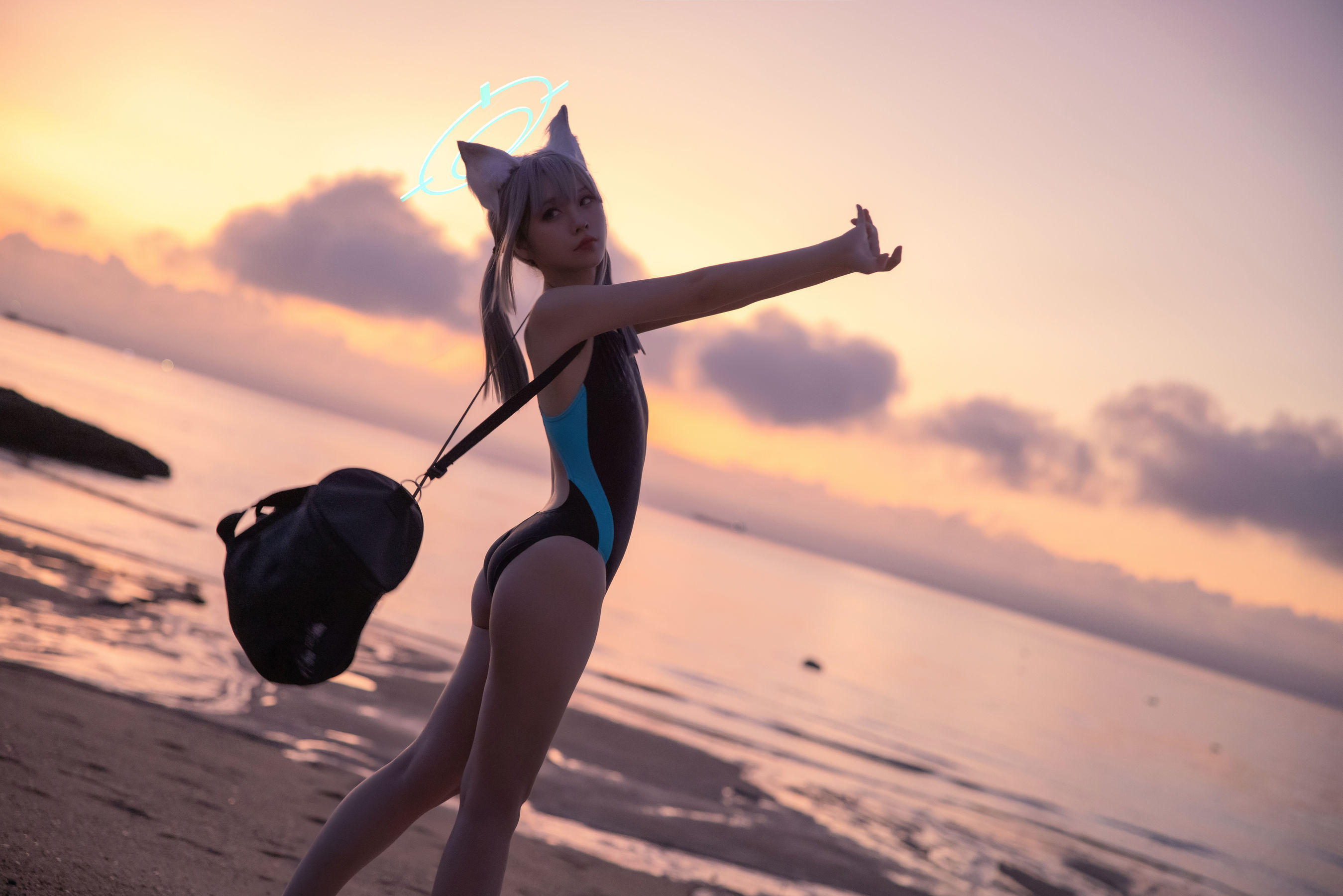 动漫博主G44不会受伤 – 碧蓝档案 砂狼白子泳装 [26P] - 秀人网免费无水印在线套图写真