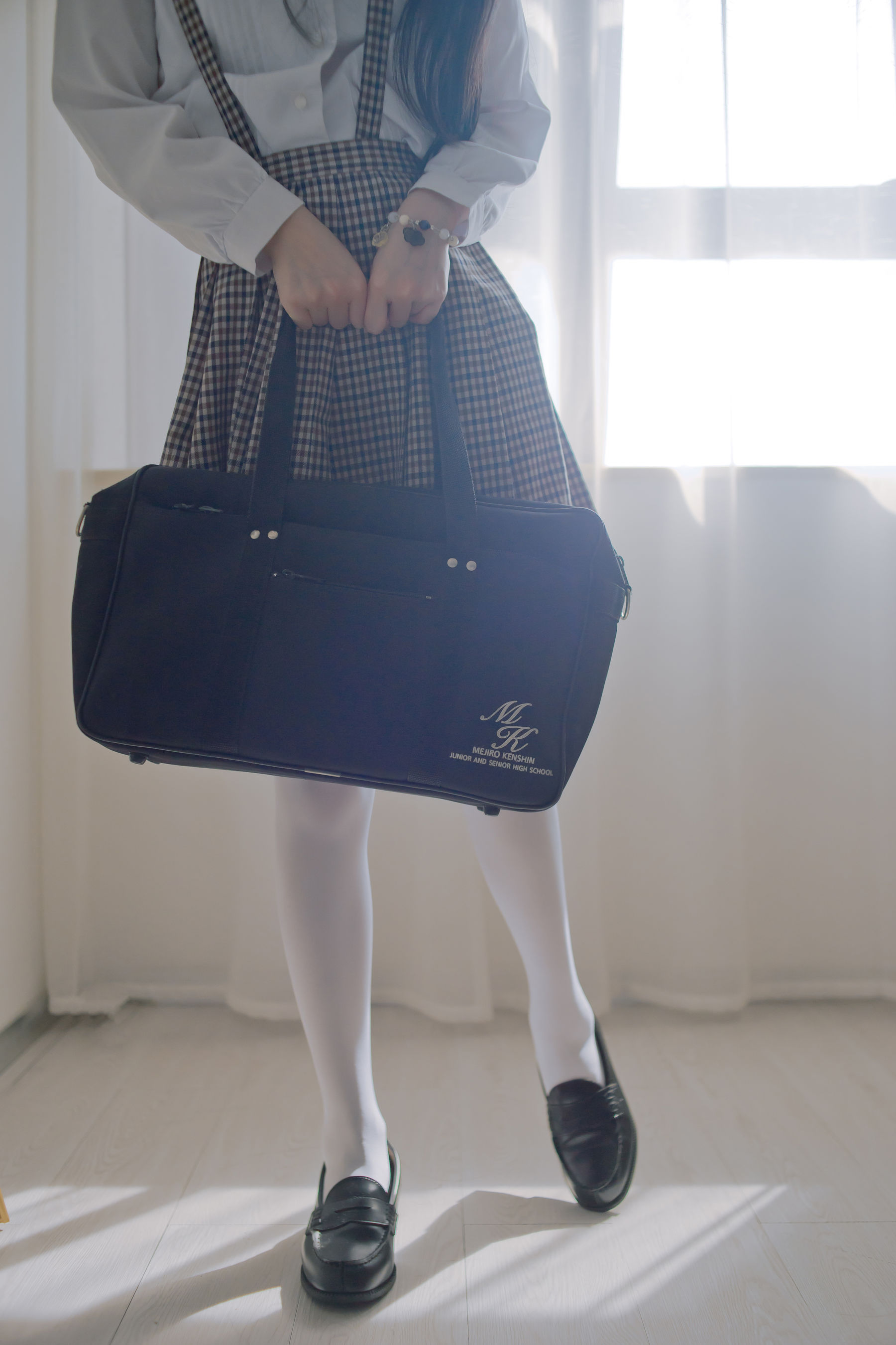 福利姬木花琳琳是勇者 – 名校大小姐爱欲沉沦 生〇台中学·前篇 [20P] - 秀人网免费无水印在线套图写真