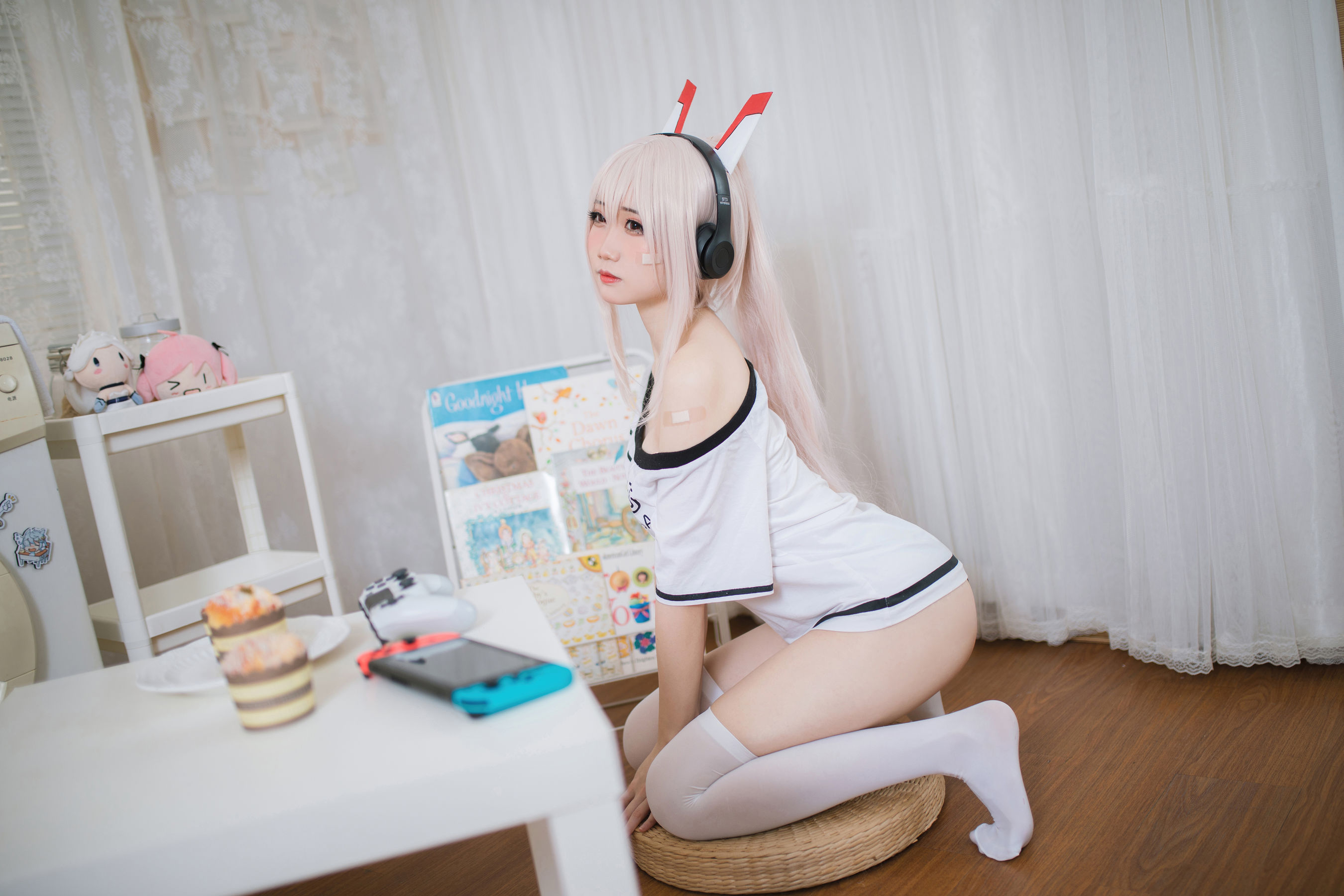 焖焖碳 – 绫波 宅版本 [29P] - 秀人网免费无水印在线套图写真