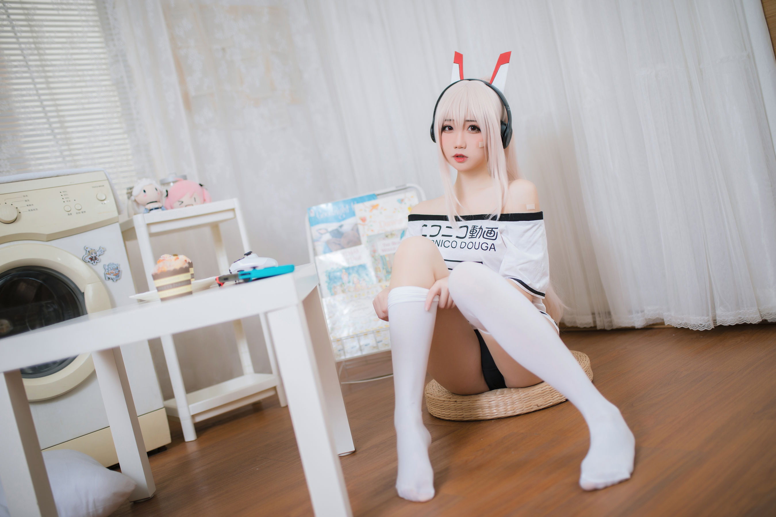 焖焖碳 – 绫波 宅版本 [29P] - 秀人网免费无水印在线套图写真