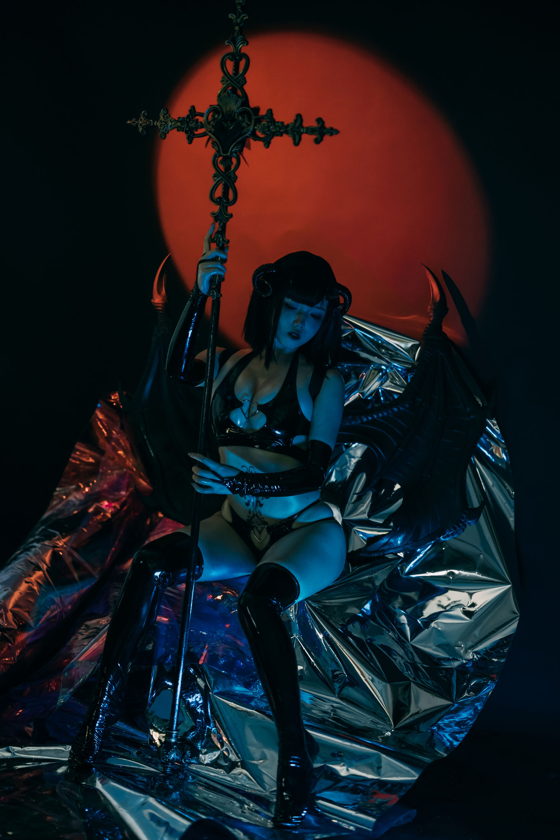 七月喵子 – 小恶魔 [28P] - 秀人网免费无水印在线套图写真