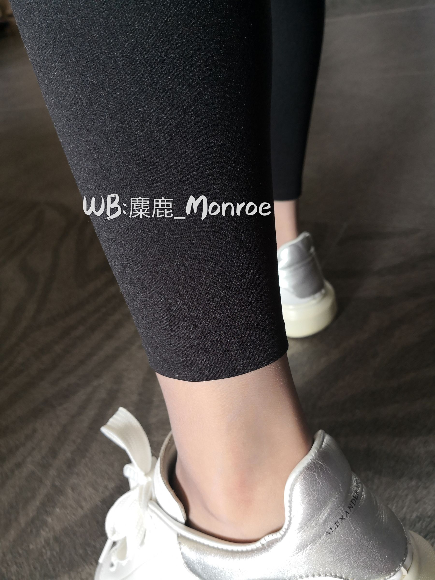 丝足博主麋鹿_Monroe 2020.07.17 想你的日子 [69P] - 秀人网免费无水印在线套图写真