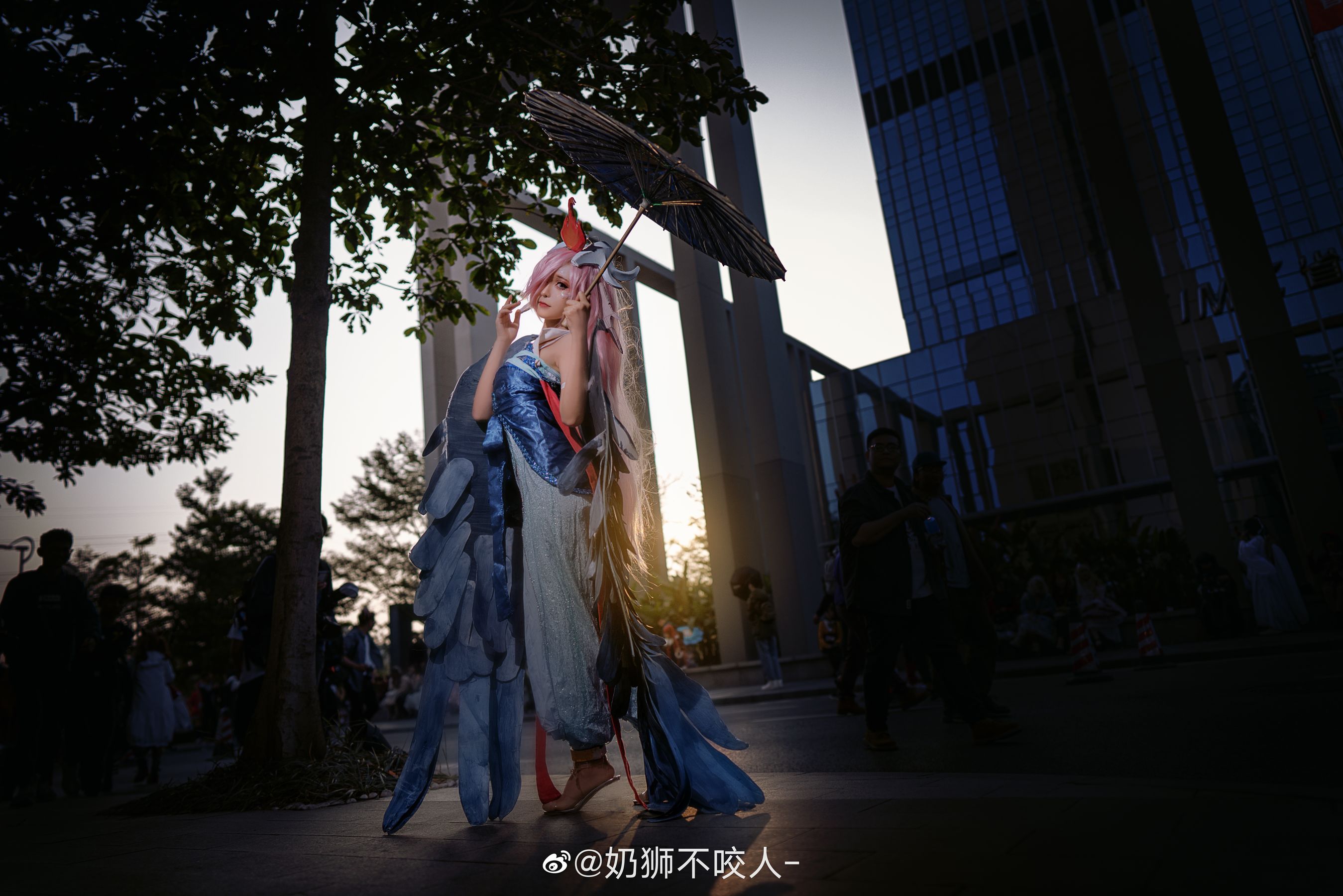 [Cosplay写真] 奶狮不咬人 – 雨师 [9P] - 秀人网免费无水印在线套图写真