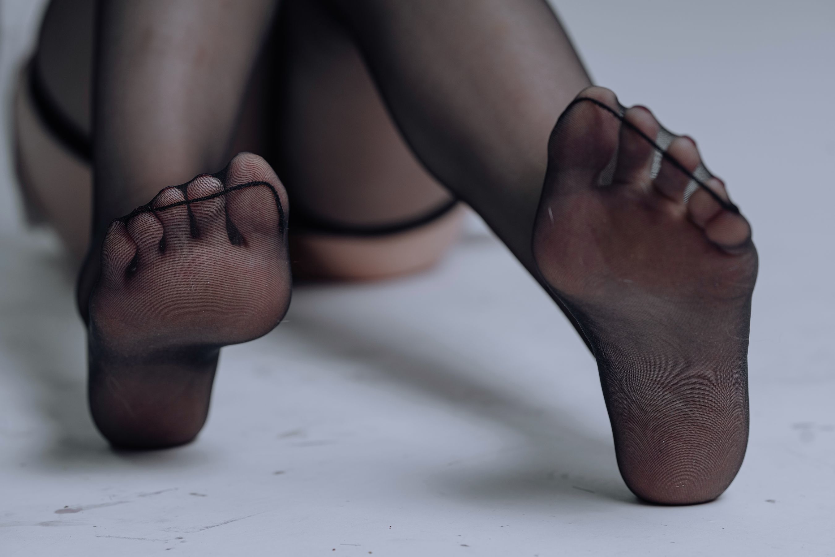 七月喵子 – JK黑丝 [31P] - 秀人网免费无水印在线套图写真