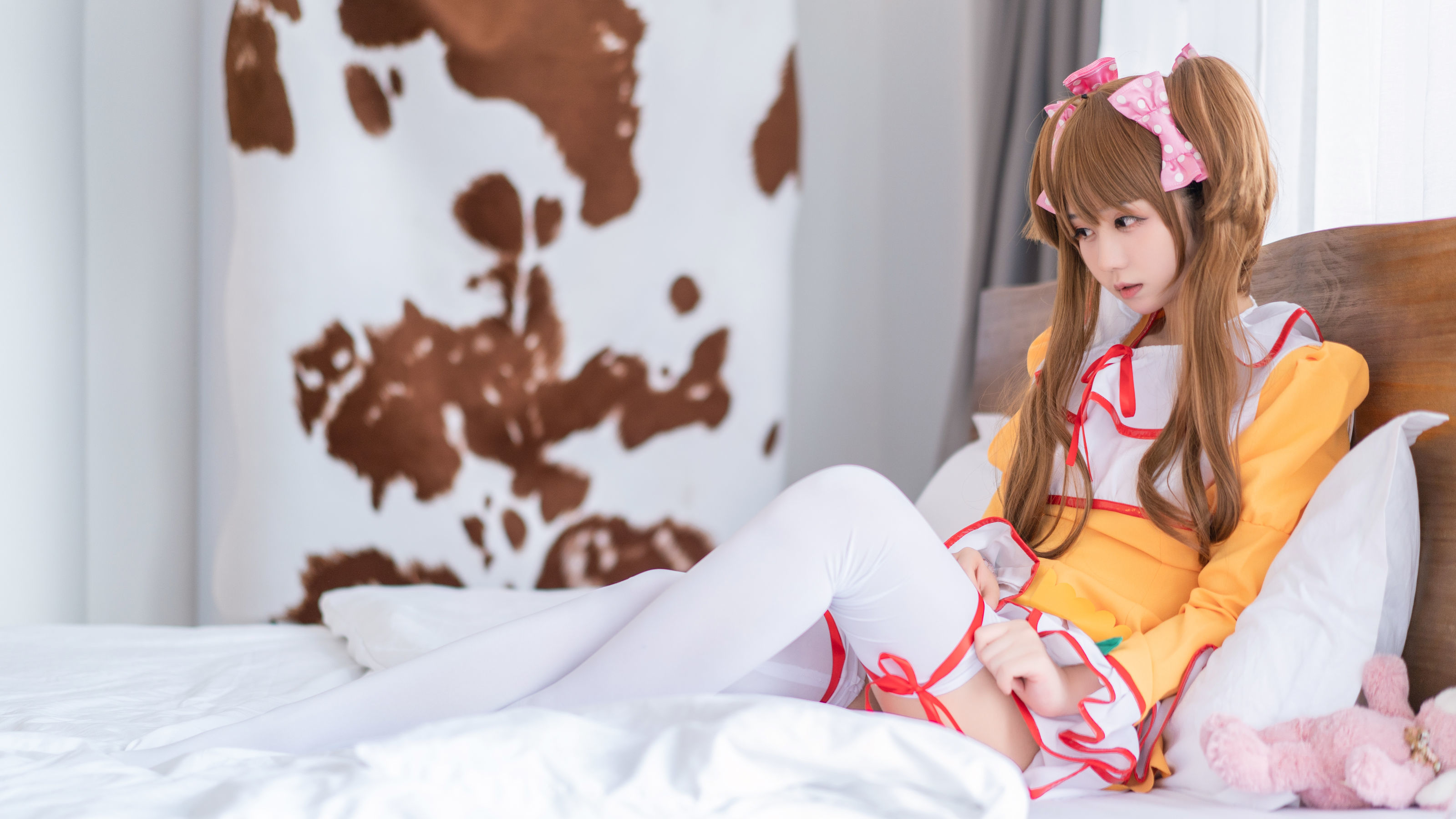 微博福利姬镜酱 纺 [20P] - 秀人网免费无水印在线套图写真