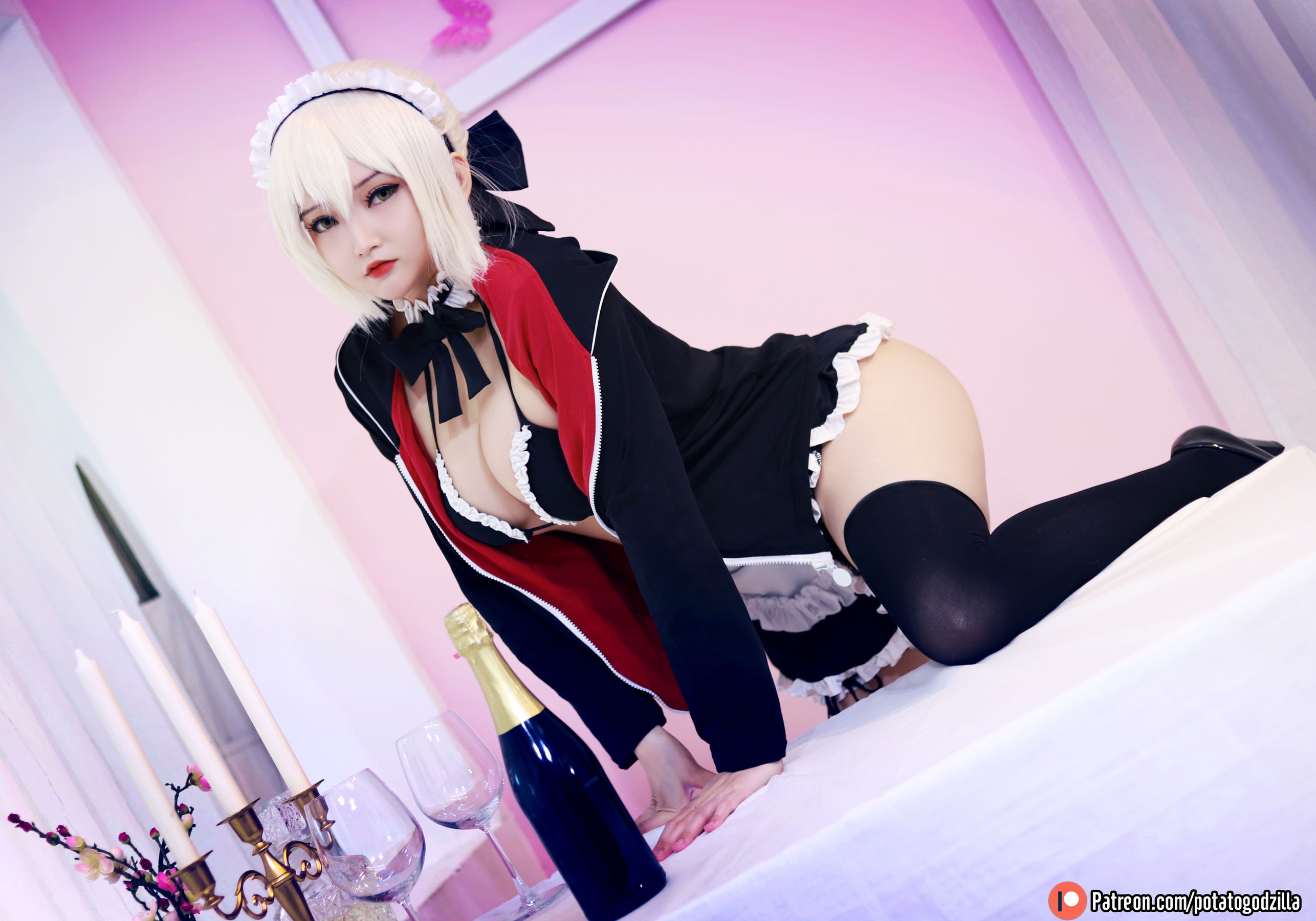 Coser小姐姐Potato Godzilla – Saber Alter Maid [42P] - 秀人网免费无水印在线套图写真