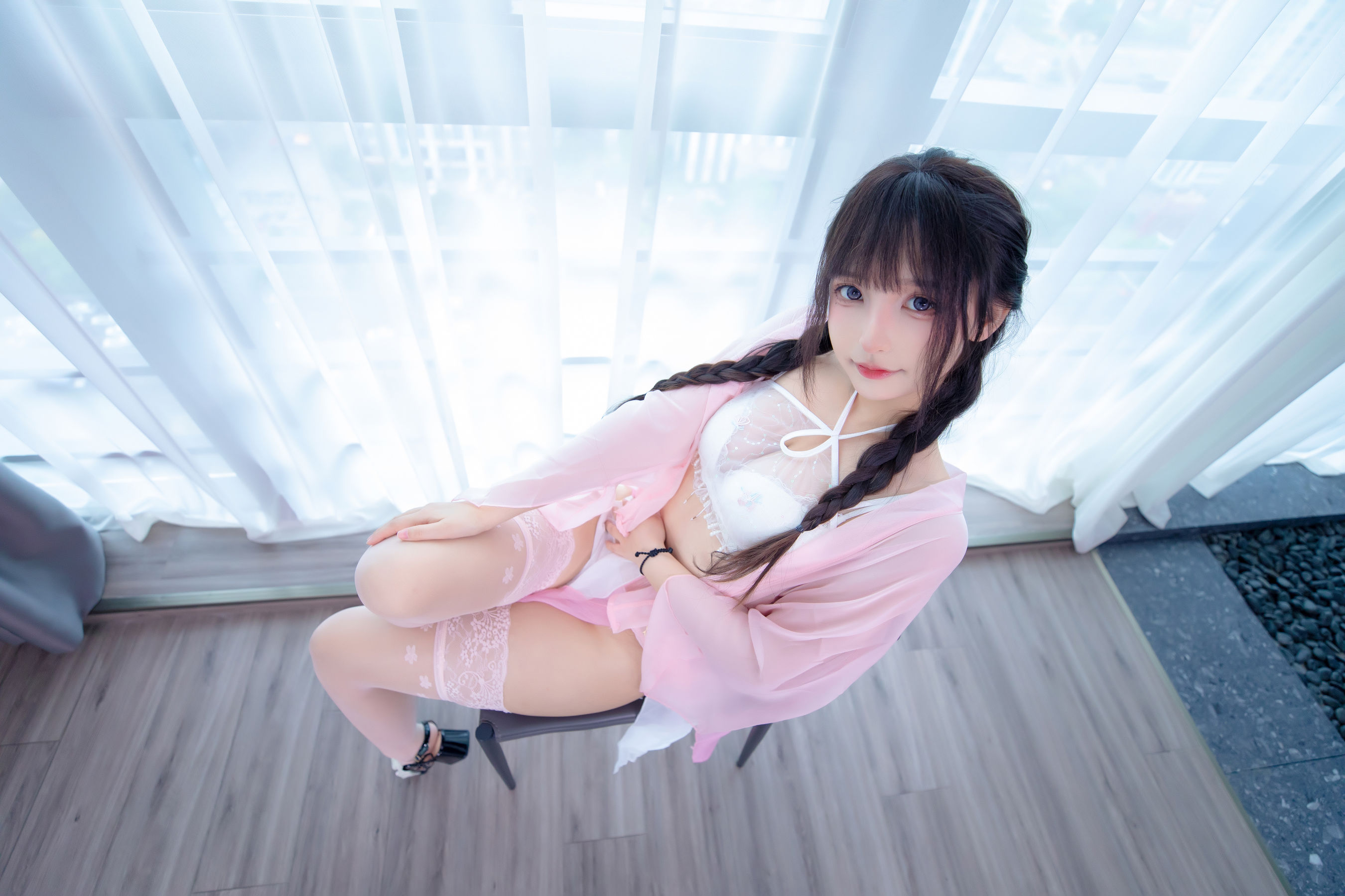 萝莉神楽板真冬 之桃花潭水 [75P] - 秀人网免费无水印在线套图写真