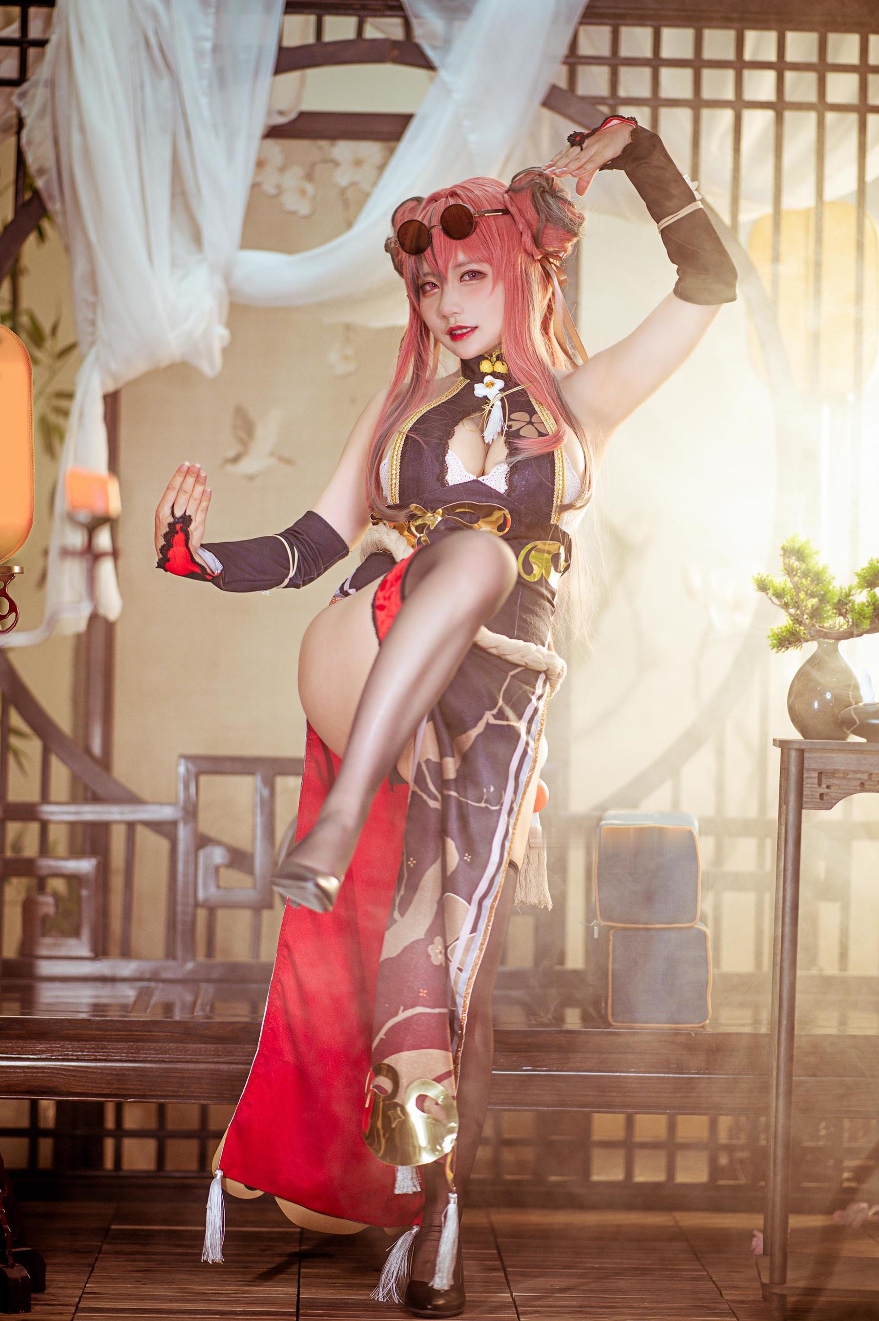 是一只熊仔吗 – 布莱默顿 功夫少女 [30P] - 秀人网免费无水印在线套图写真