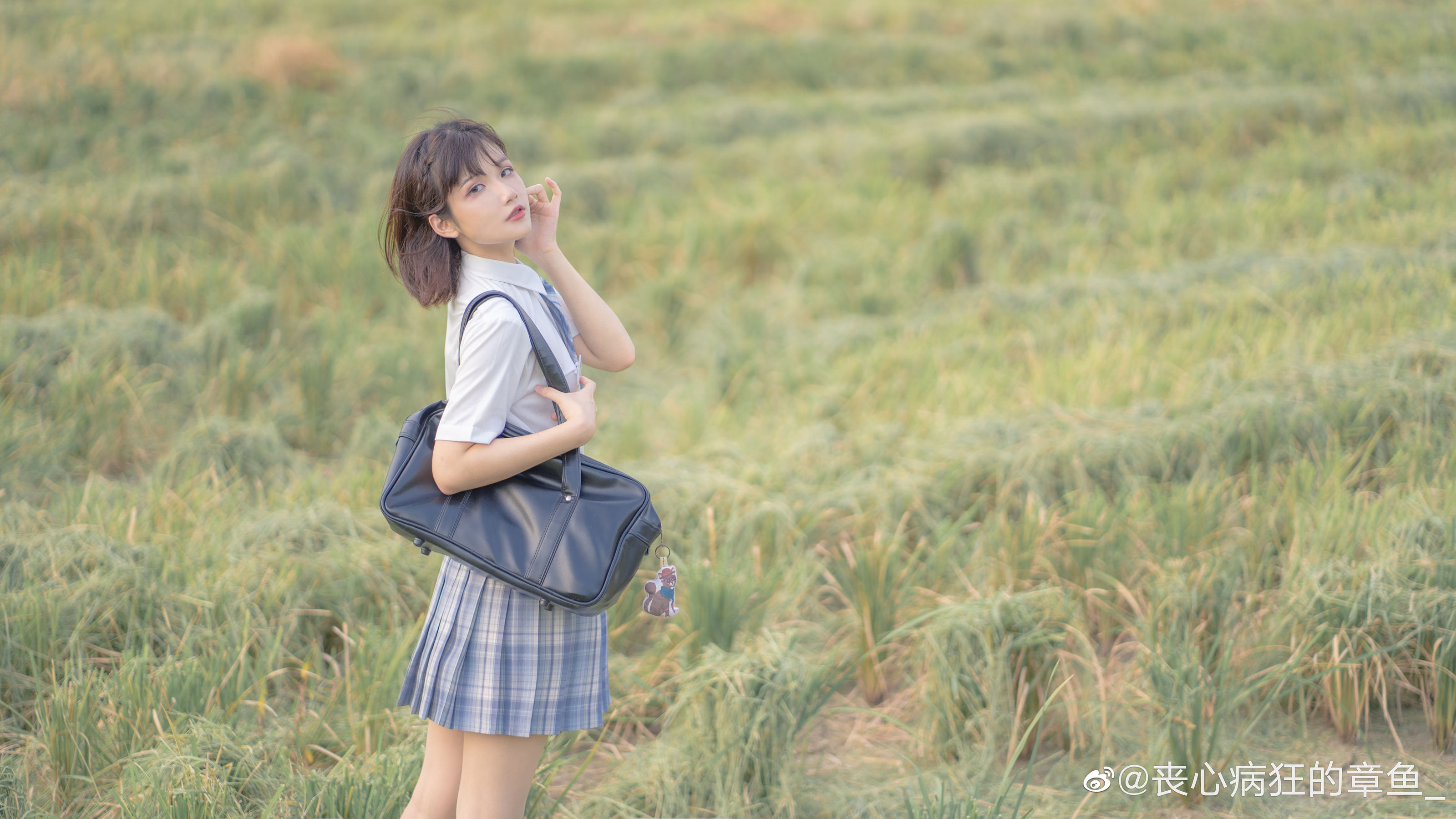 动漫博主阿了个fifi – JK日常 [17P] - 秀人网免费无水印在线套图写真