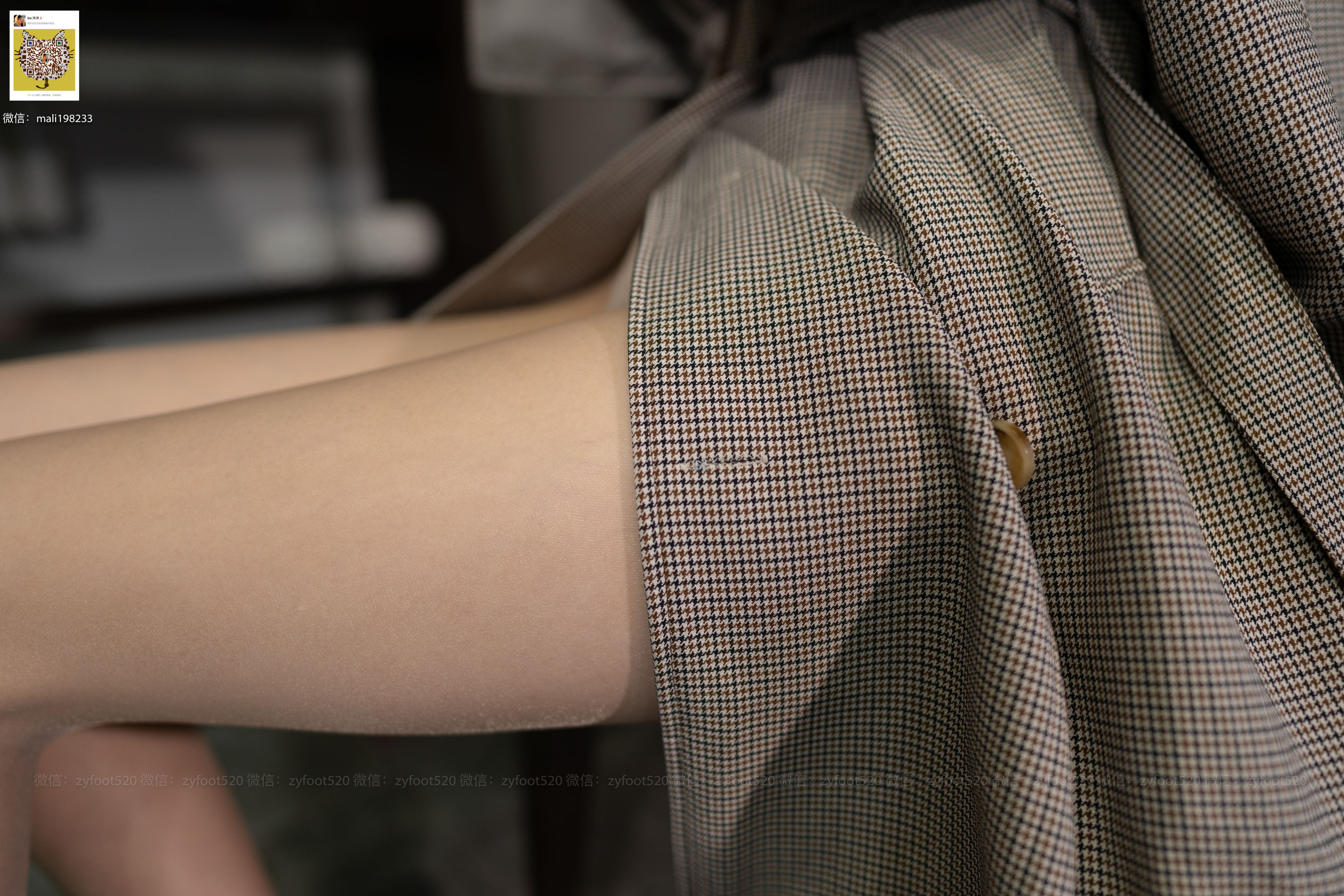 [ISS尤好物系列] 诗微 收腰风衣 [71P] - 秀人网免费无水印在线套图写真