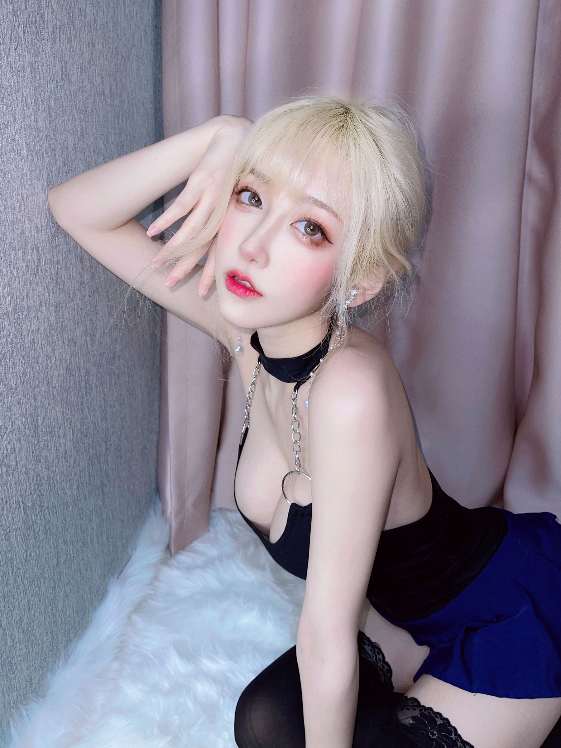 人气Coser啾小妍 – 金发芭比 [40P] - 秀人网免费无水印在线套图写真