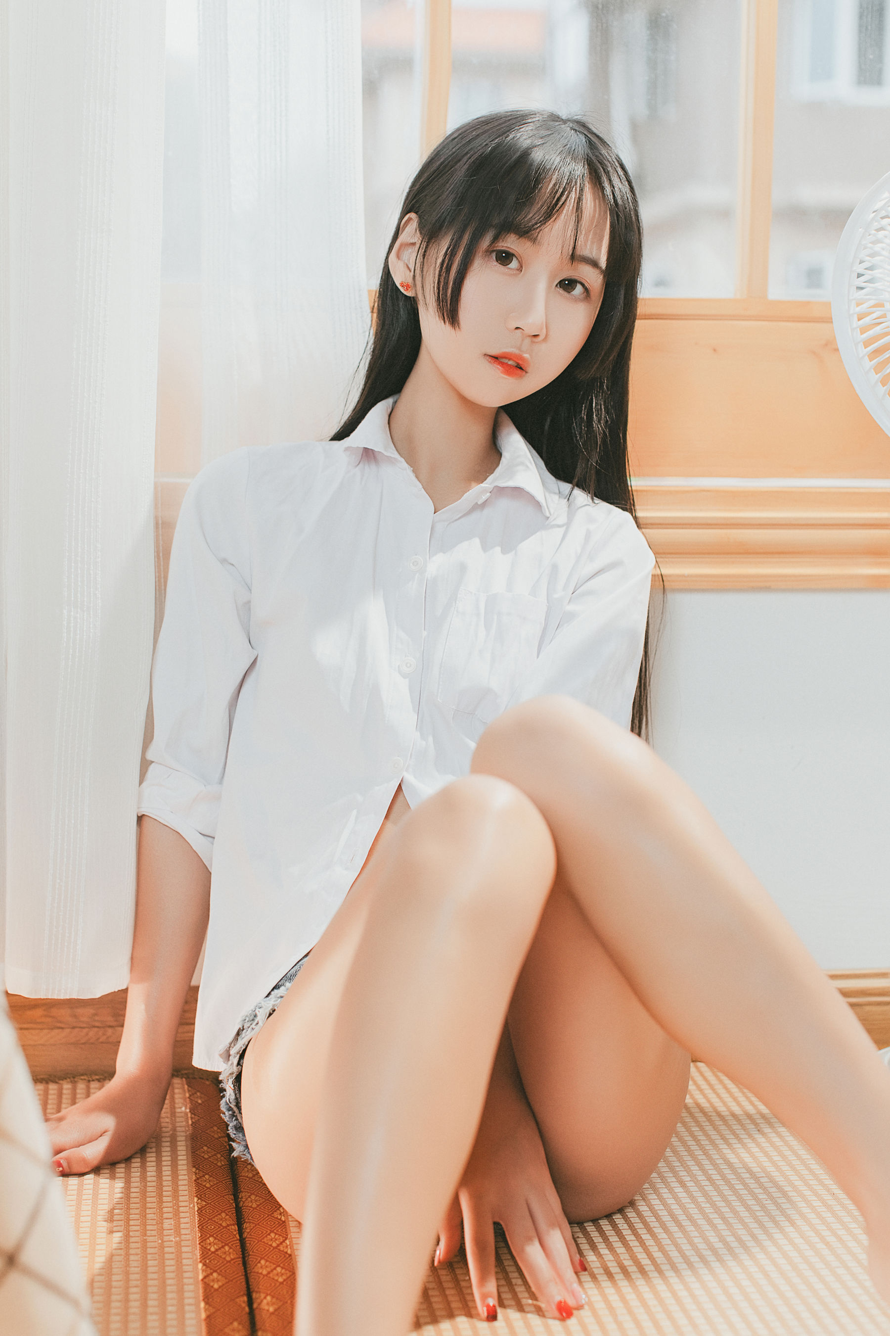 阳光美少女萌芽儿o0 – 少女午后 [40P] - 秀人网免费无水印在线套图写真