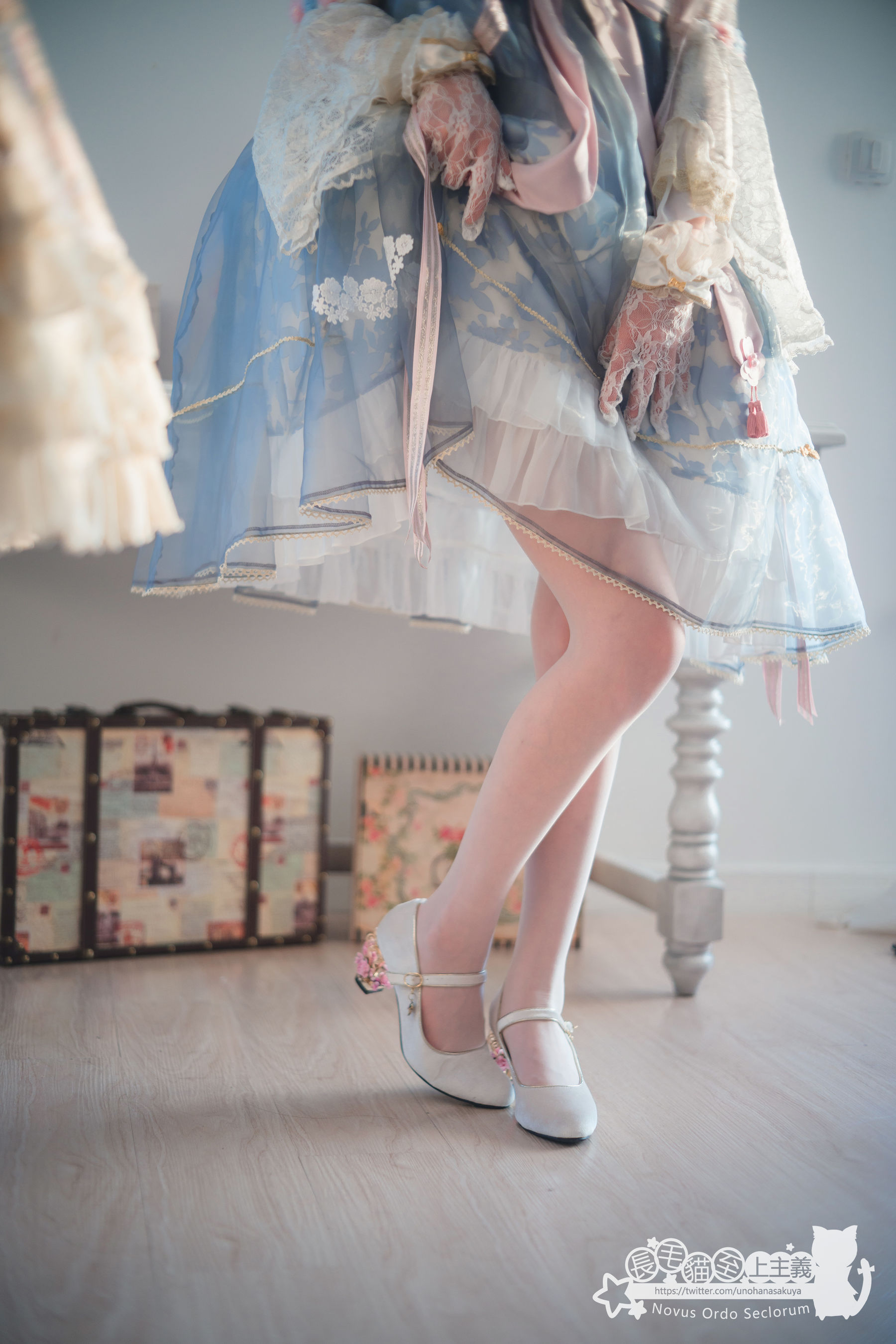 福利姬木花琳琳是勇者 – 樱茶七夕 [46P] - 秀人网免费无水印在线套图写真